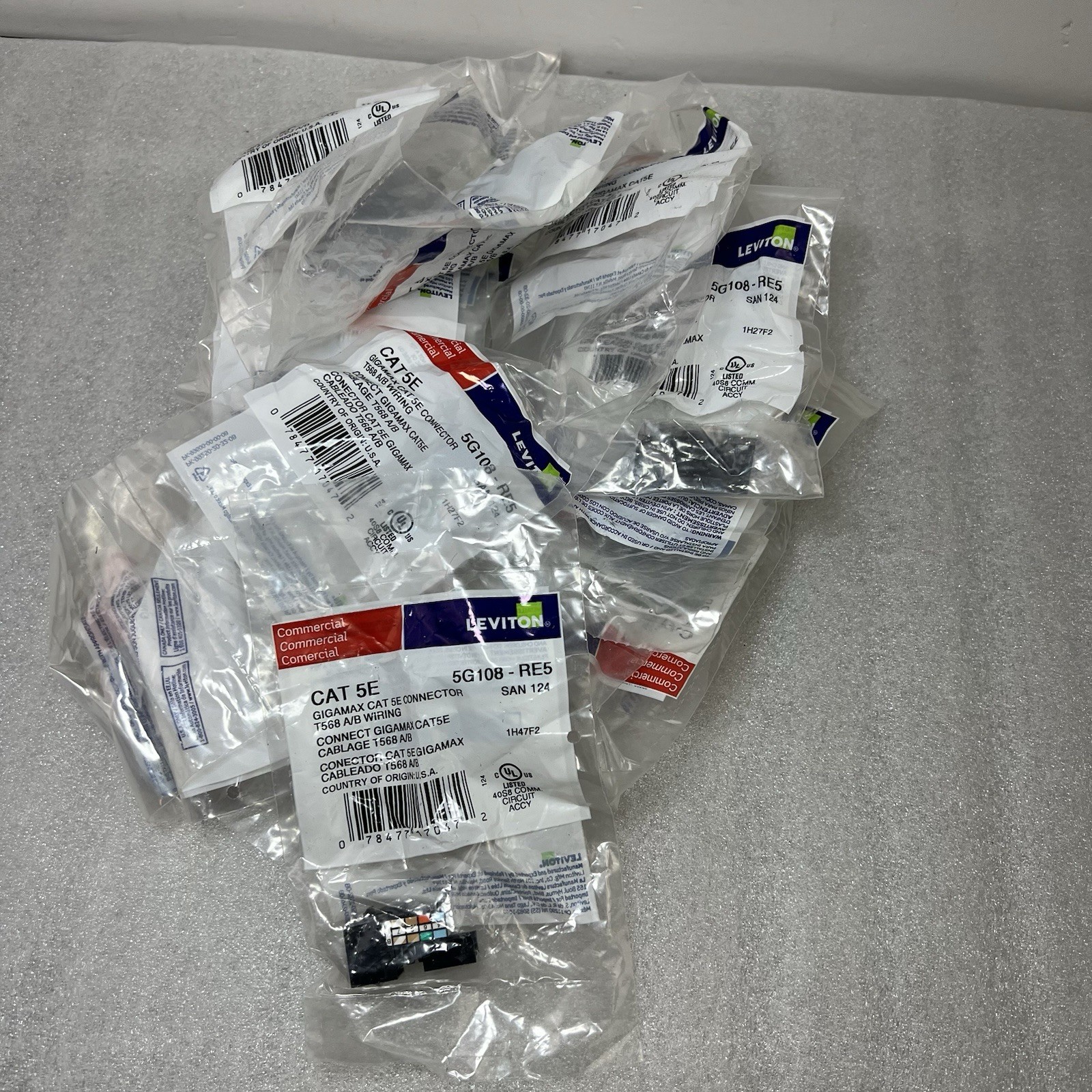 NEW Set of 17 Leviton 5G108-RE5 QuickPort Multi-Use CAT 5e Adaptor Jack - Black