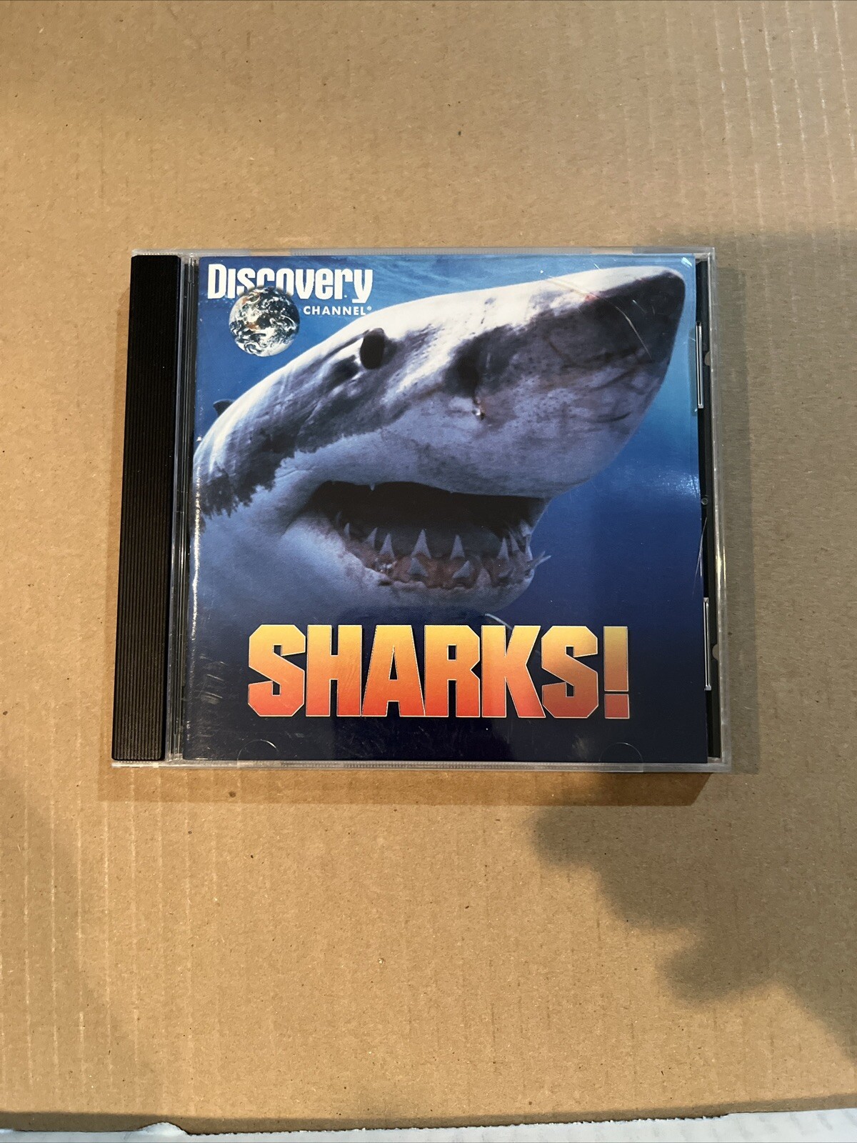 SHARKS AN INTERACTIVE JOURNEY BY DISCOVERY CHANNEL PC CD-ROM FOR MAC, GUC