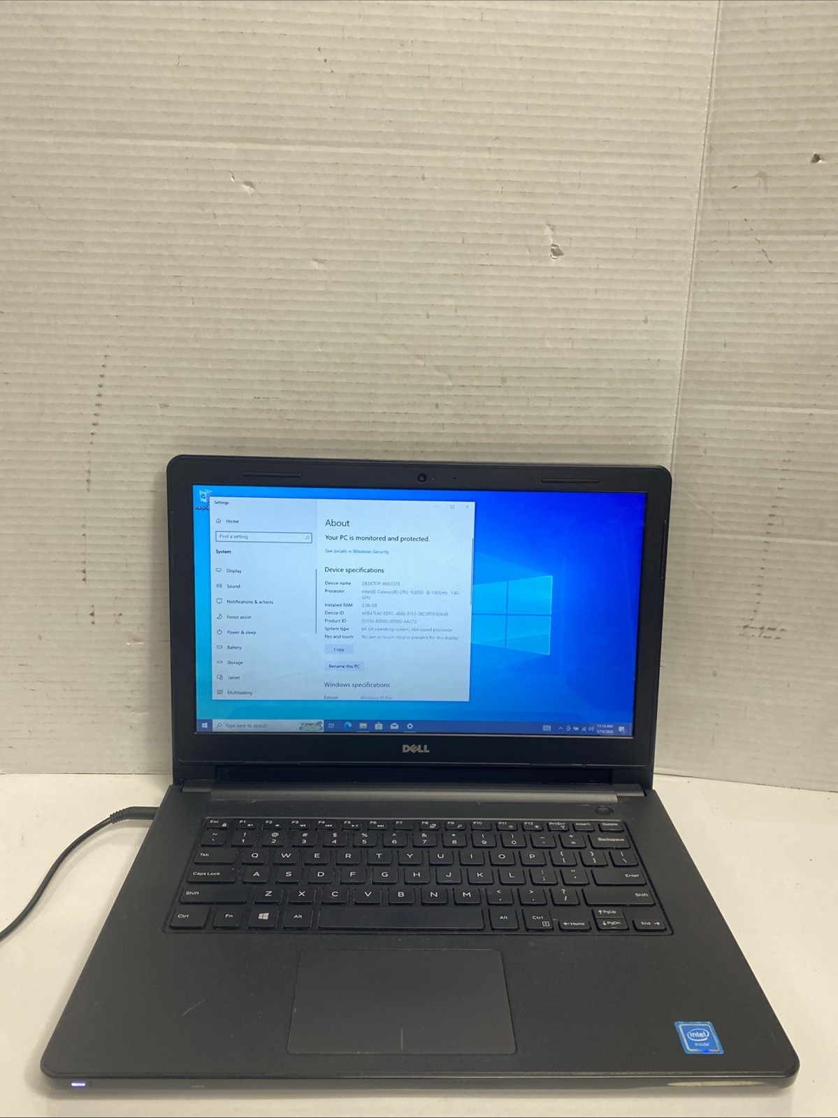 Dell Inspiron 14-3452 Laptop Celeron N3050 2gb Ram 32gb Hard Drive Win 10 Pro