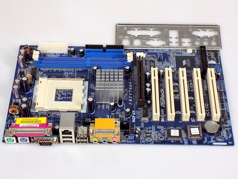 ASROCK K7VT4A+ Socket 462 DDR KT400A ATX AGP PCI Retro Motherboard Vintage Excellent