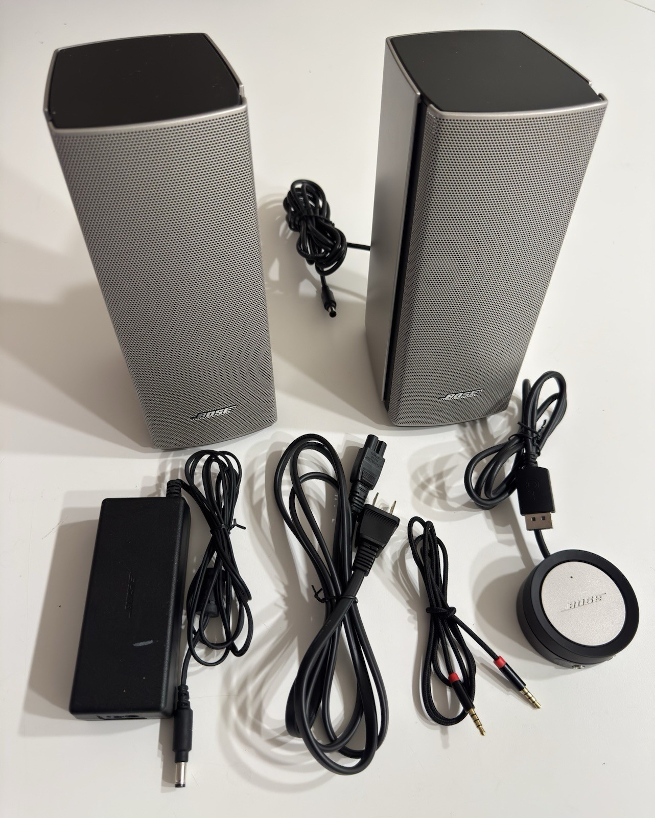 Bose Companion 20 Multimedia Speaker System w/ Control Pod, Cable Silver Tested