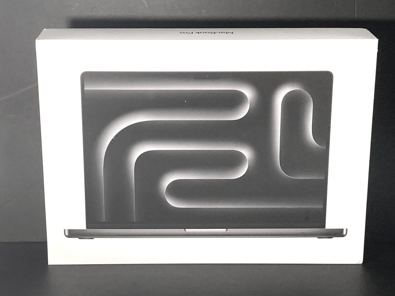 BOX ONLY 16” Apple MacBook M5 PRO/MAX SILVER 48GB  (1TB storage)  BOX A3428