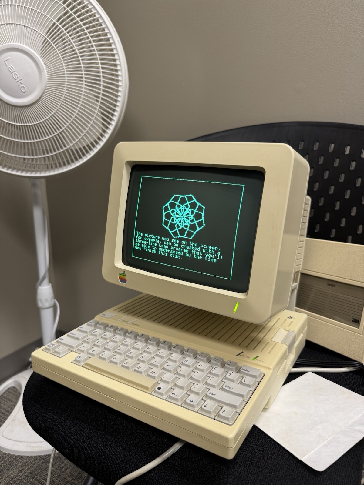 Apple IIc Bundle w/ Monitor IIc, ImageWriter II, Software & Manuals TESTED