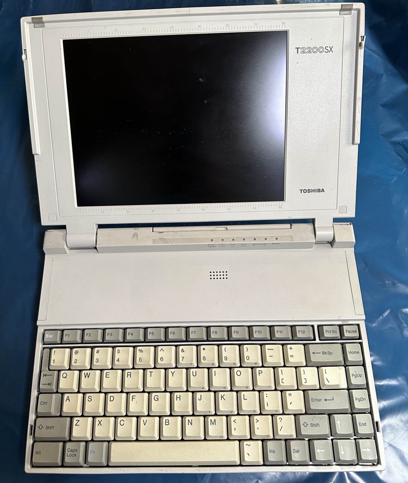 Toshiba T2200SX Laptop / Parts Only ( Not Tested)