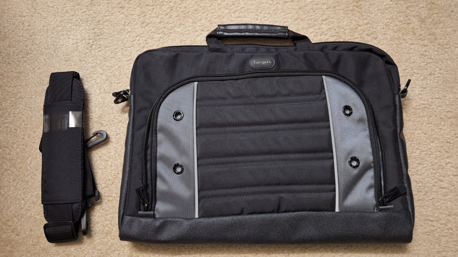 Targus Drifter Laptop Slipcase Bag For Business Professional Travel Commute