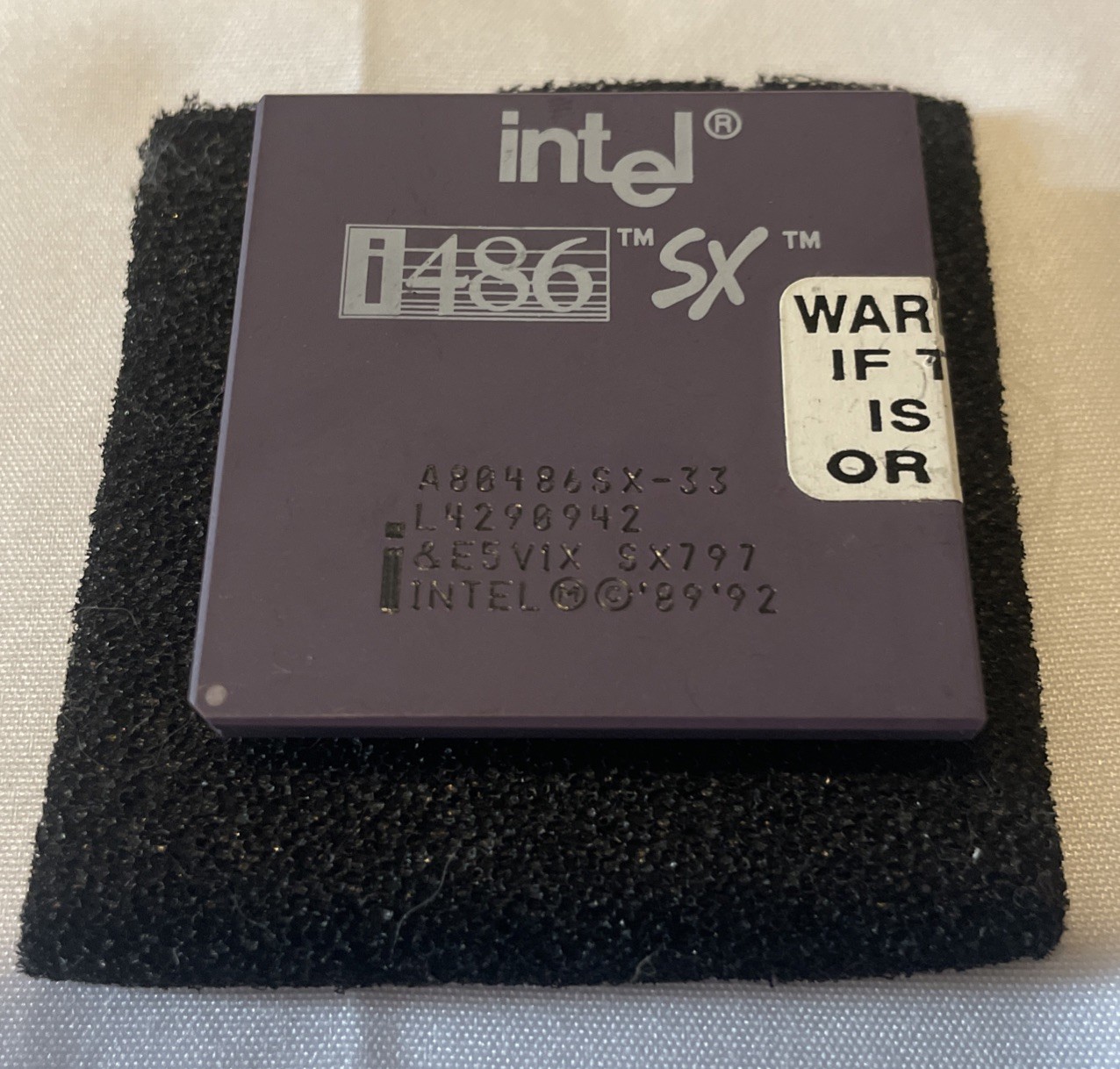 Vintage Intel i486 SX A80486SX-33 33MHz SX797 CPU Processor -- USED
