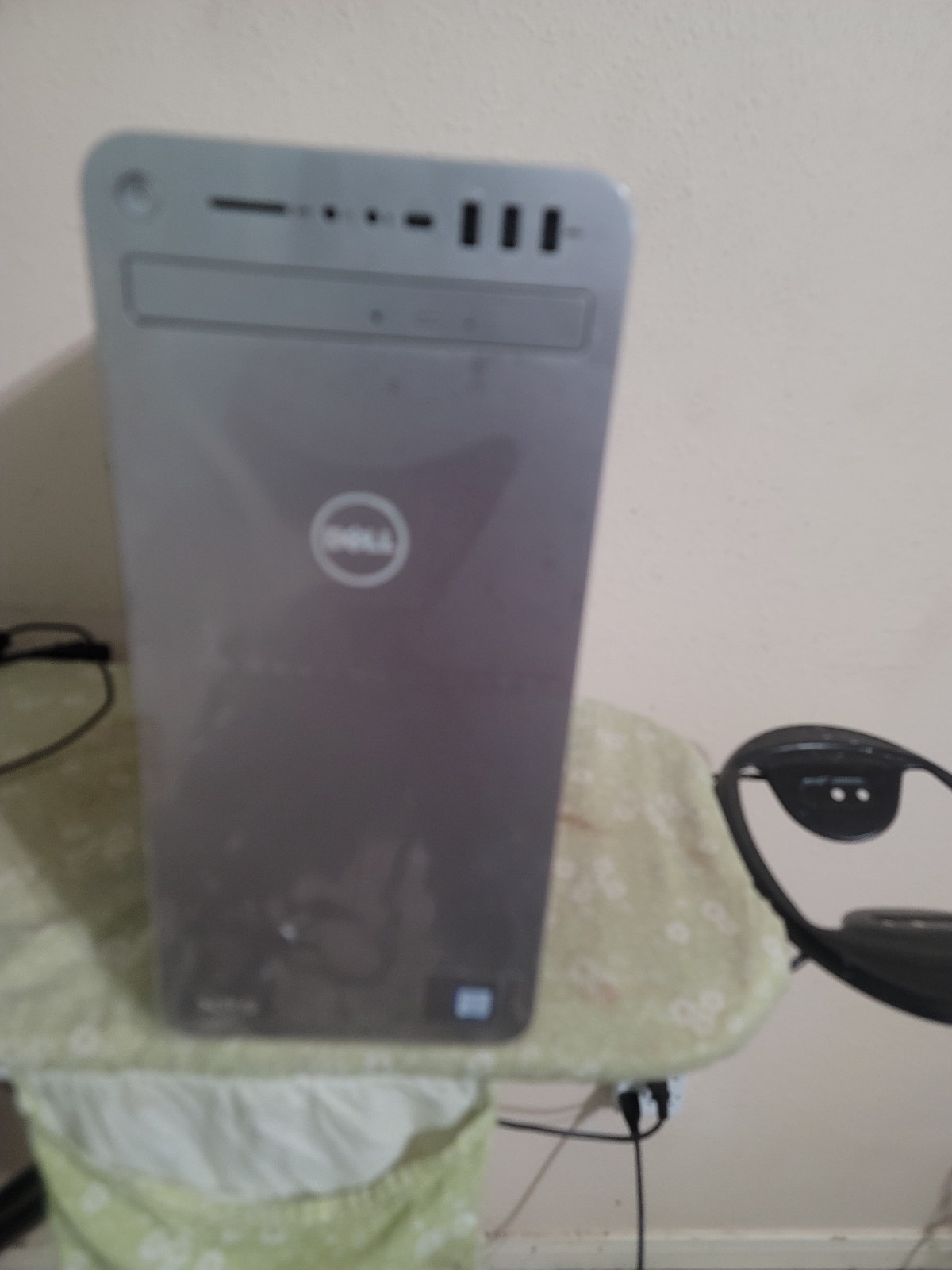 Dell XPS D24M Intel D24M001 50-60Hz  Windows 11