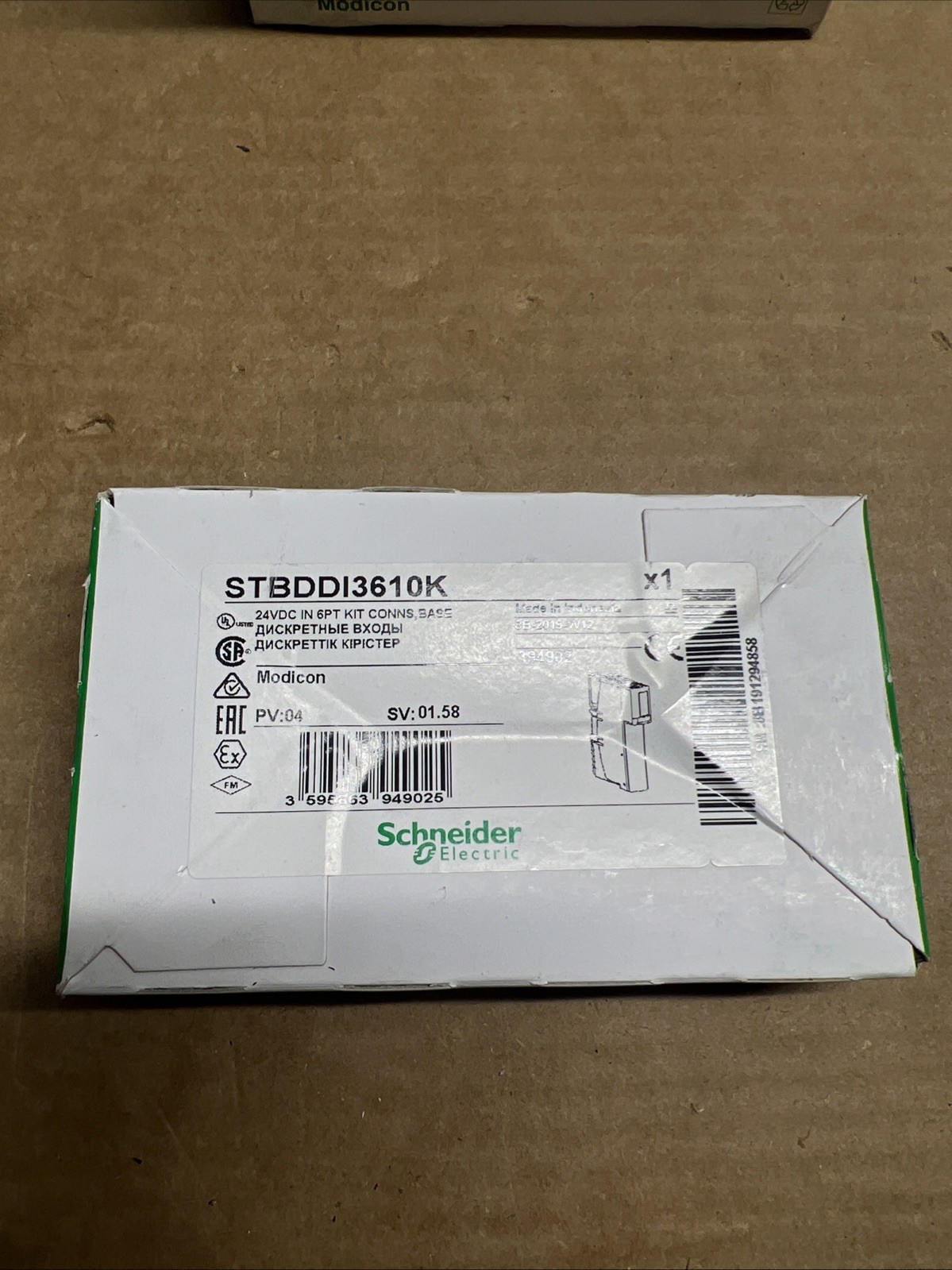  Schneider Modicon STBDDI3610K DDI3610 digital input kit STB 24V DC