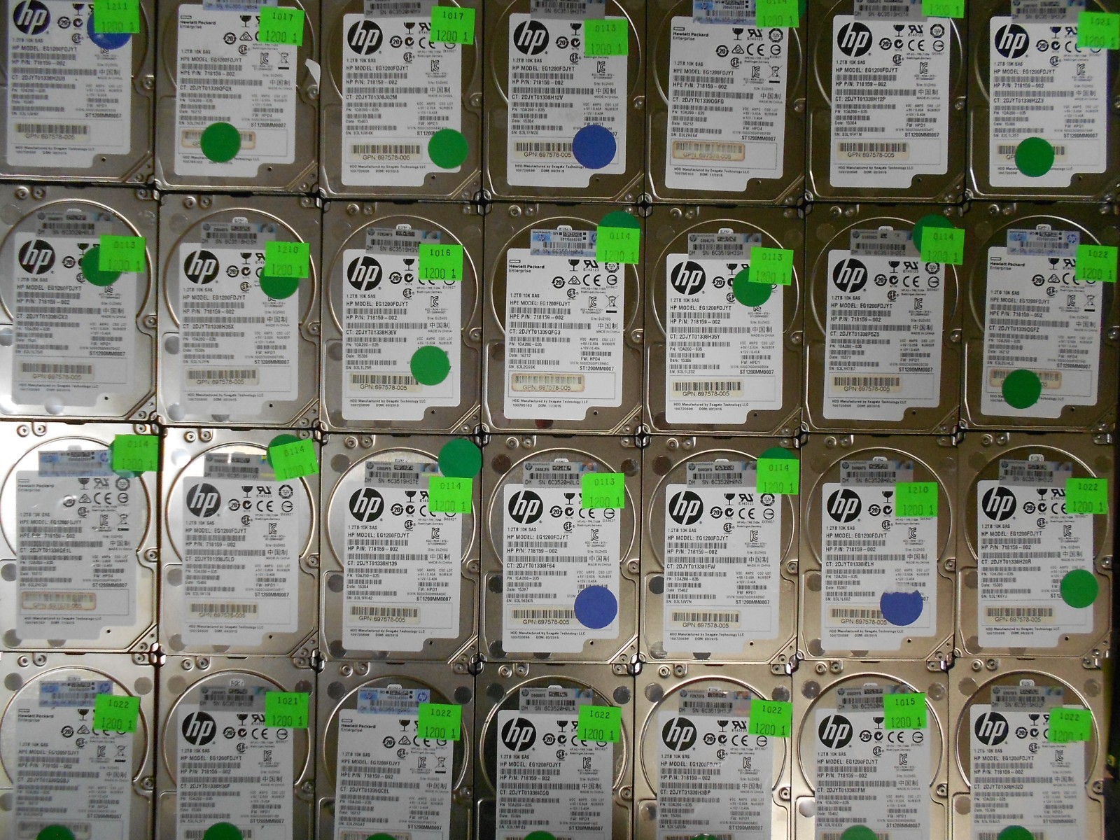 lot of 8 HGST 1.2TB 10K 6G SAS Hard Drive 2.5" server HUC101212CSS600 Dell HP