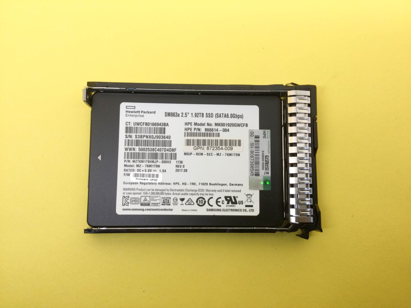 872352-B21 HPE 1.92TB SATA 6G MIXED USE SFF SC DS SSD 872522-001