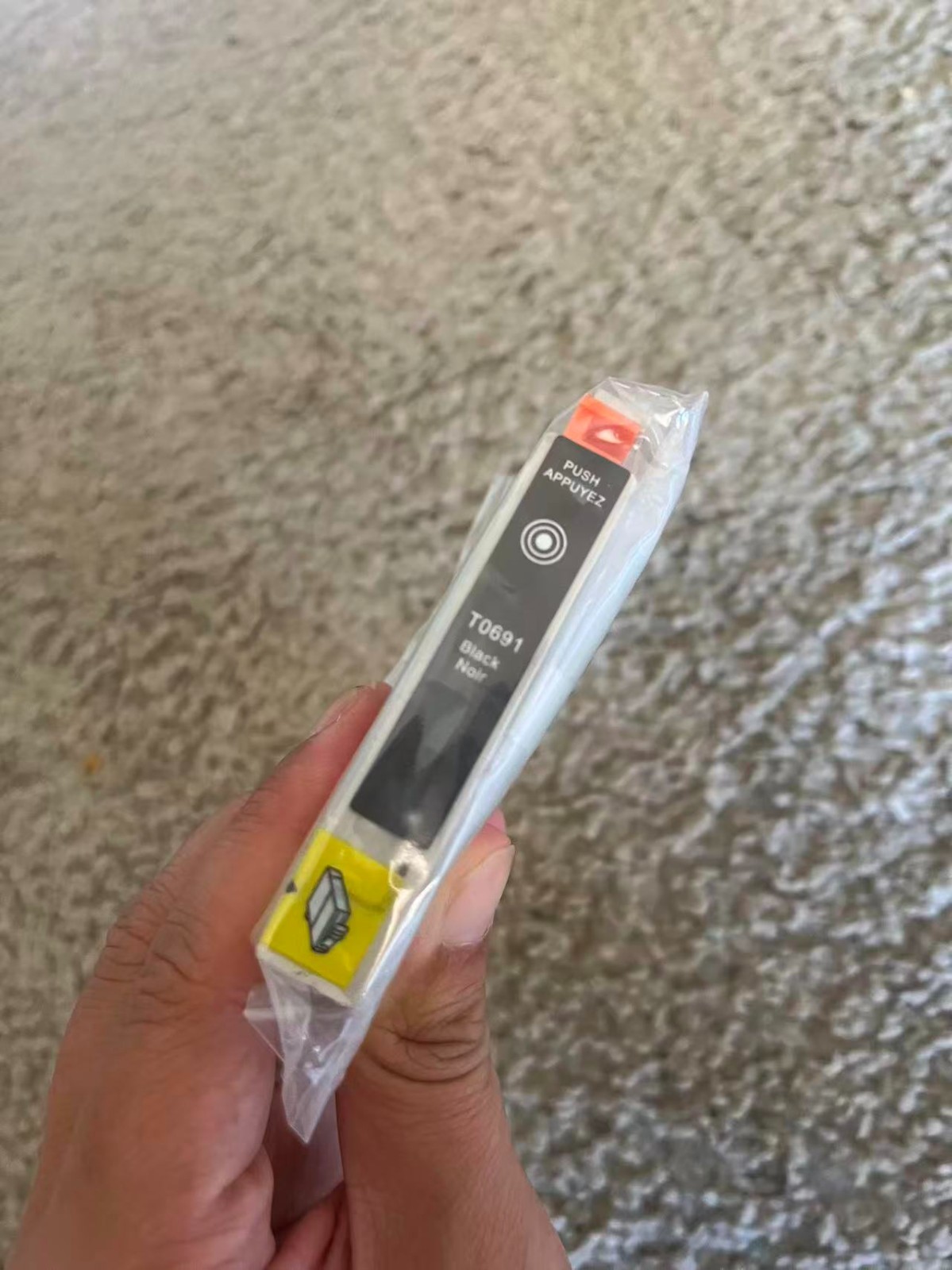 Lot of 5 Epson Ink Cartridges – T0691 Black (x3), T0693 Magenta (x1), T0694 x1