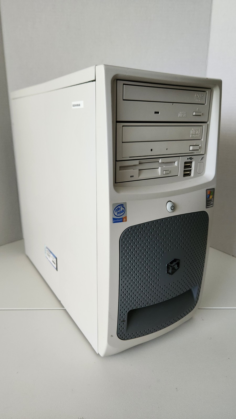 Vintage Gateway Retro EL2 500X Intel Pentium 4 2GHz 512MB AGP PCI NO HDD AS-IS