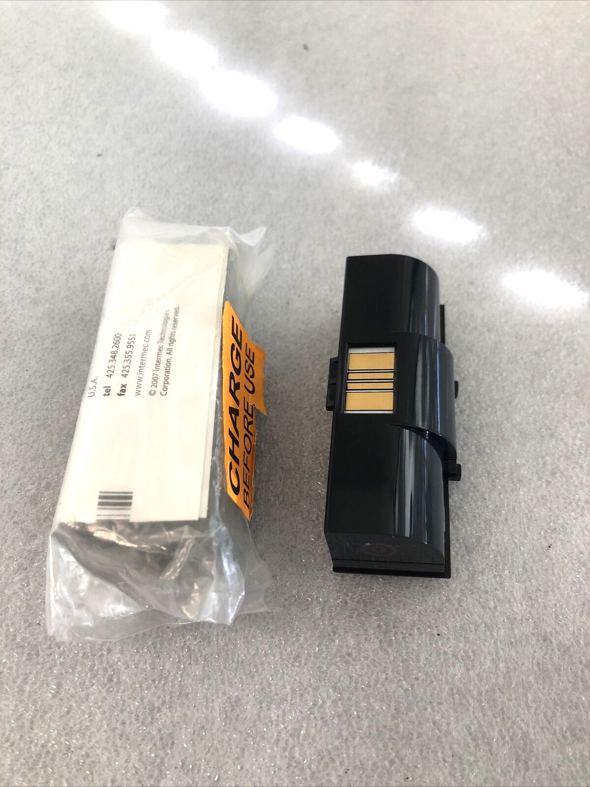 LOT OF 2X Battery 3.7v 2400mah type 318-011-007