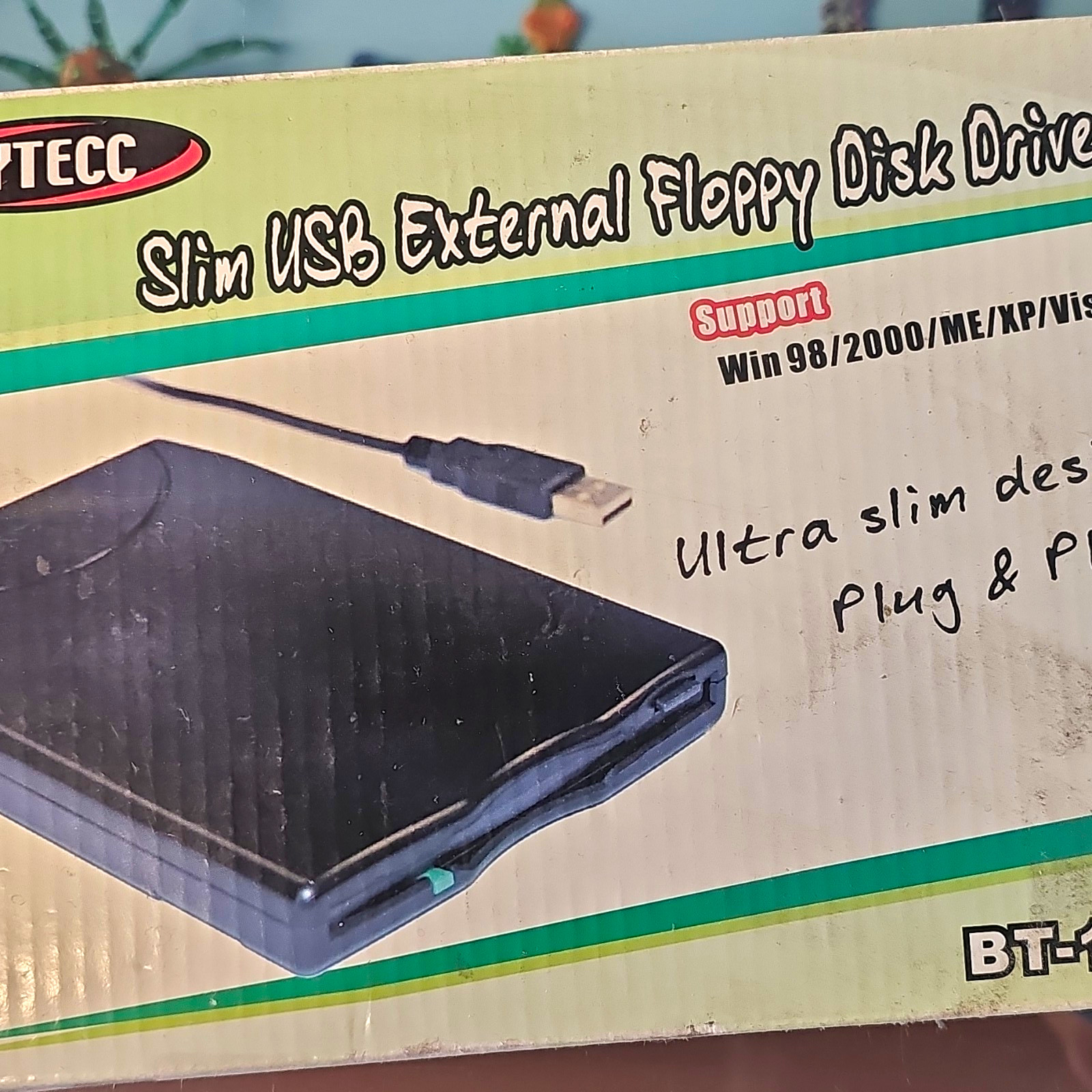 BYTECC BT-144 Slim USB External Floppy Drive Plug & Play USB-Powered Black