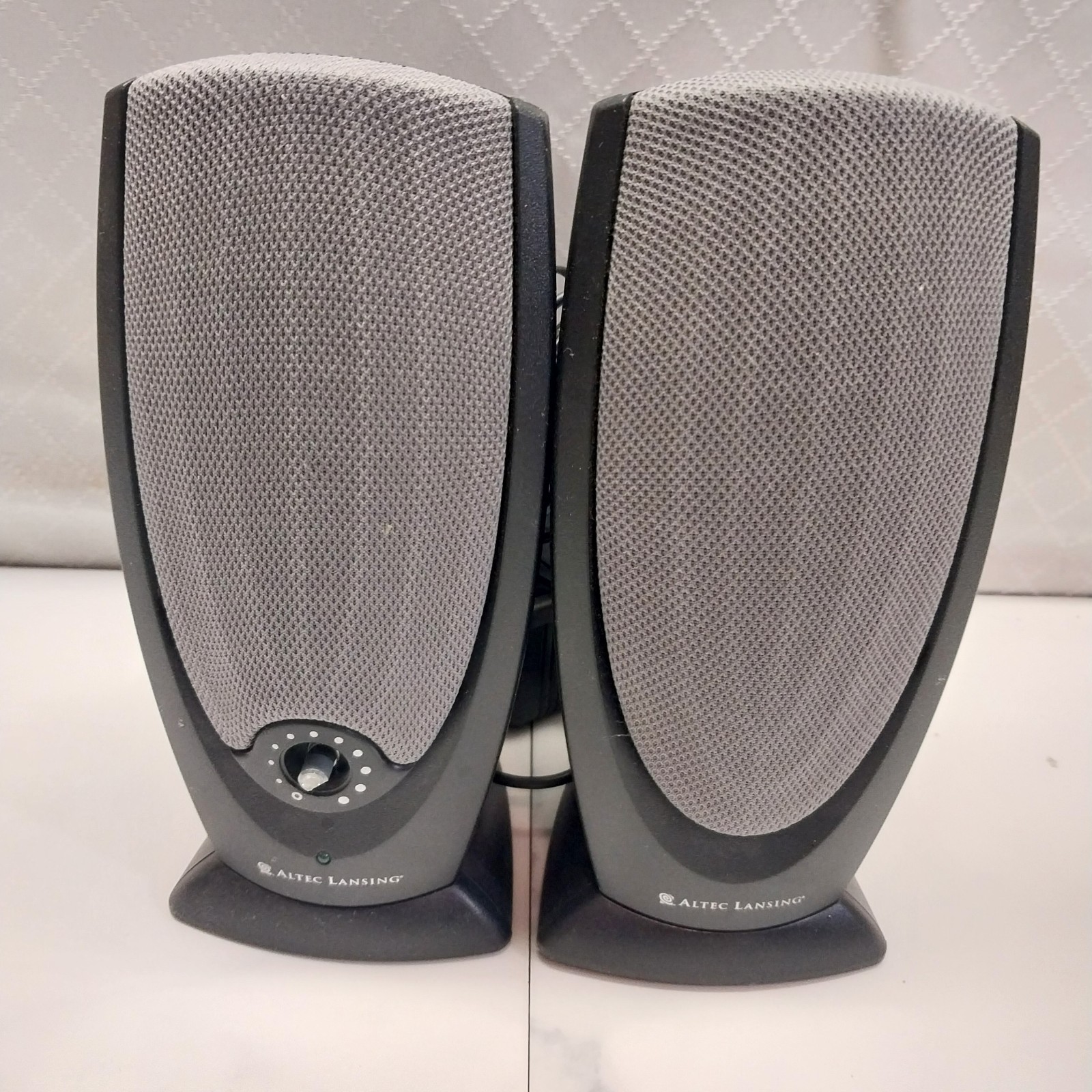 Altec Lansing pc Speakers rev A00 vintage