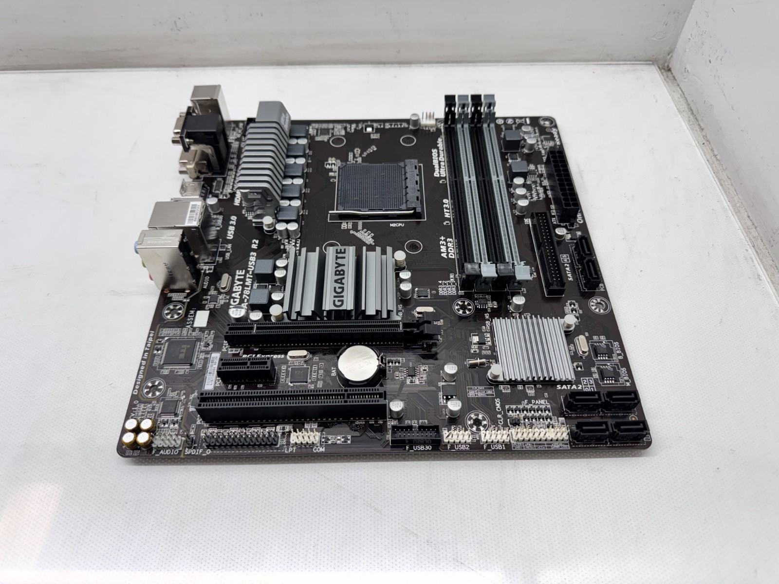 GIGABYTE GA-78LMT-USB3 R2 AM3+ DDR3 motherboard