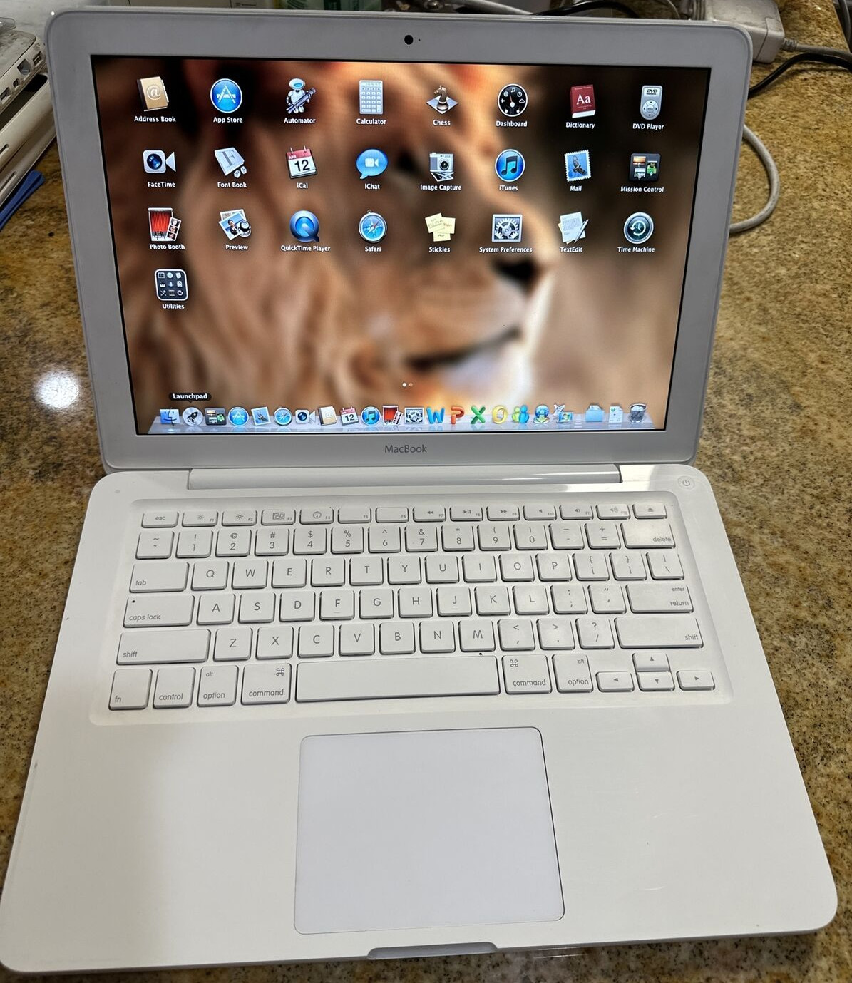 Apple Macbook 13 A1342 White Unibody 2.26GHz 128GB SSD 2GB High Seirra Office