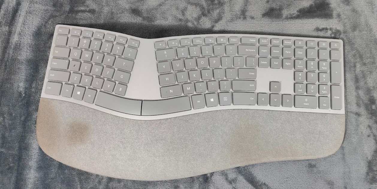 Microsoft Surface Ergonomic Wireless Keyboard 3RA-00022 Model 1786