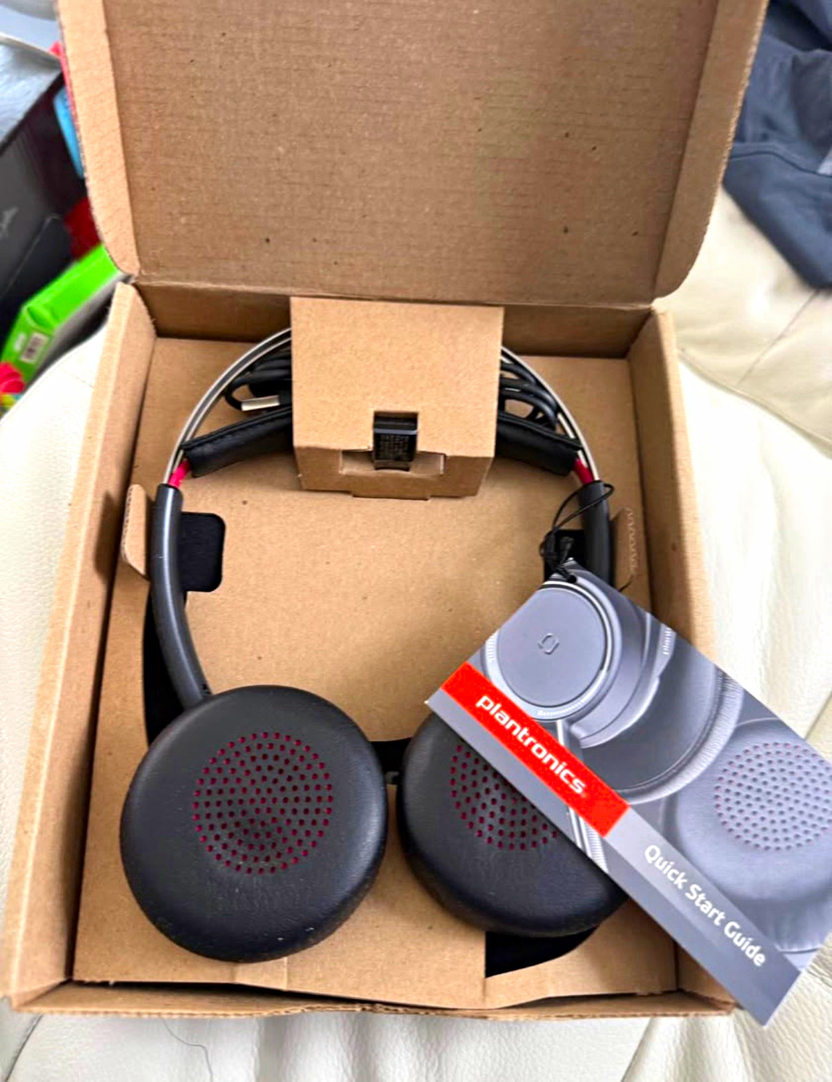 Poly Voyager Focus UC – Wireless Headset