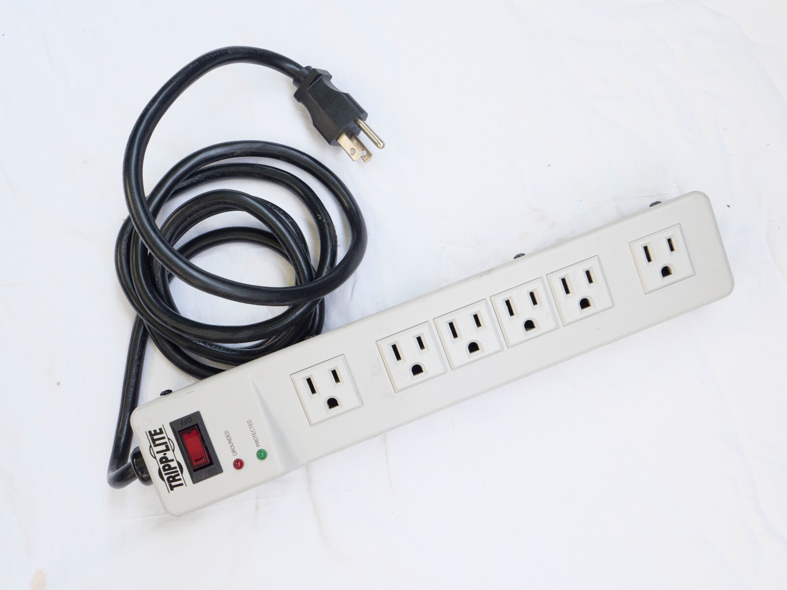 Lot of 3x Tripp Lite 6 Outlet Surge Protector Power Strip 6ft Cord, Metal TLM626