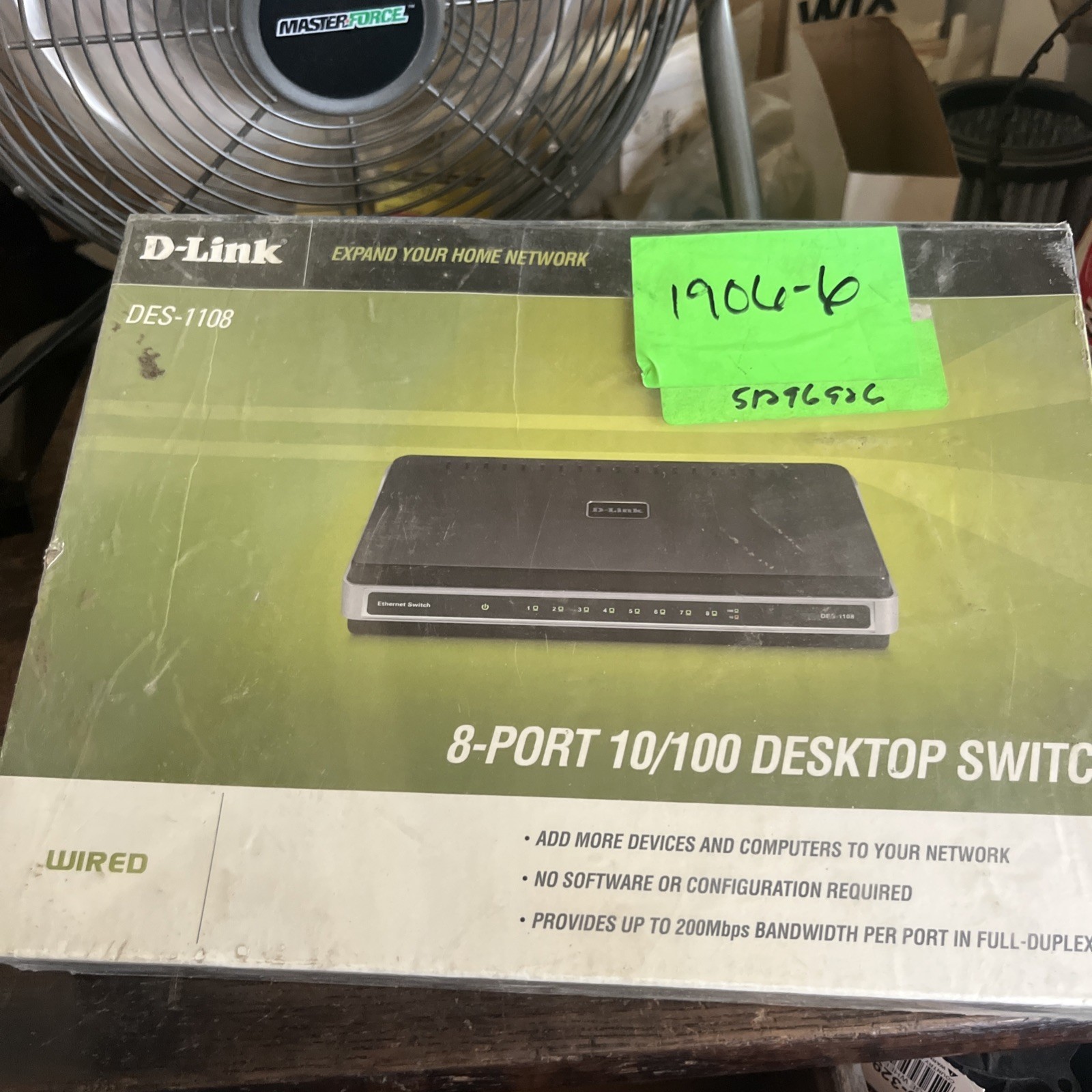 D-Link DES-1108 8-Port 10/100 Desktop External Switch Network Expander 200Mbps