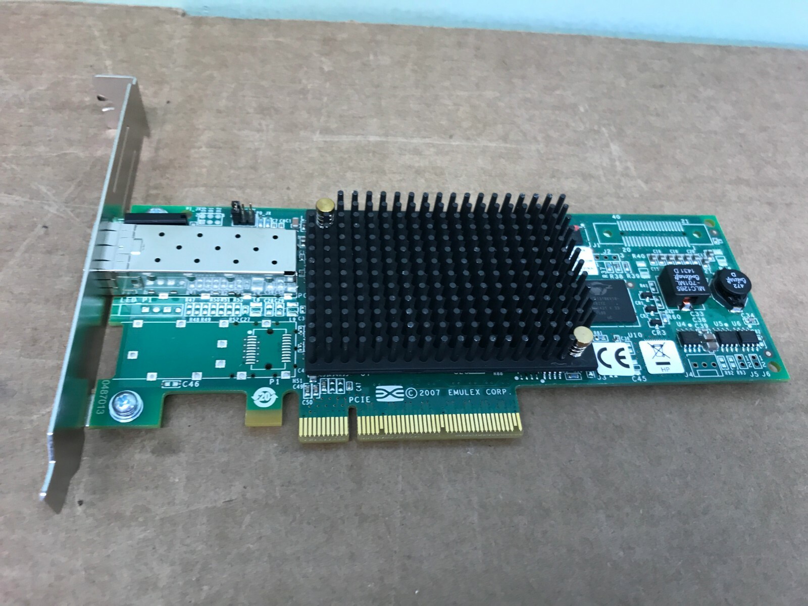 HP 697889-001 HP HP 81E 8GB SINGLE PORT FIBER HBA