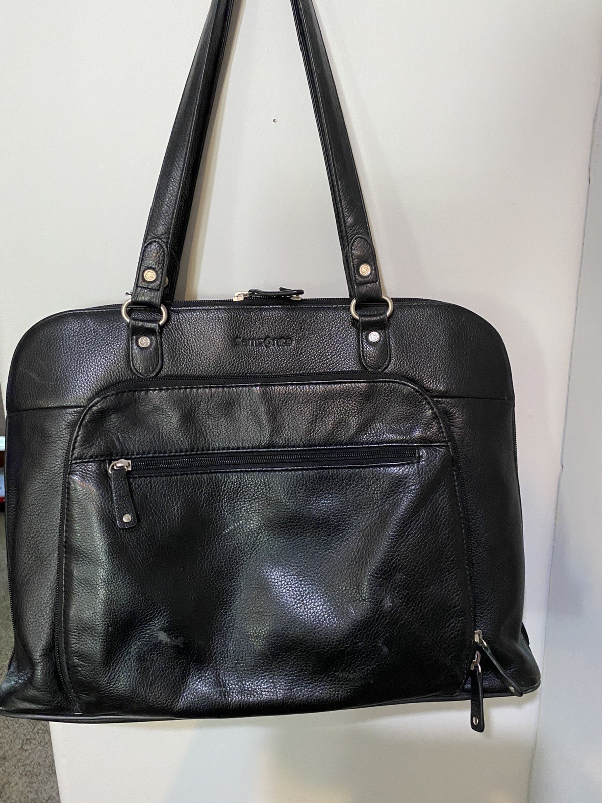 Heritage Travelware by Samsonite Black LeatherSoft BriefCase w/All Compartments