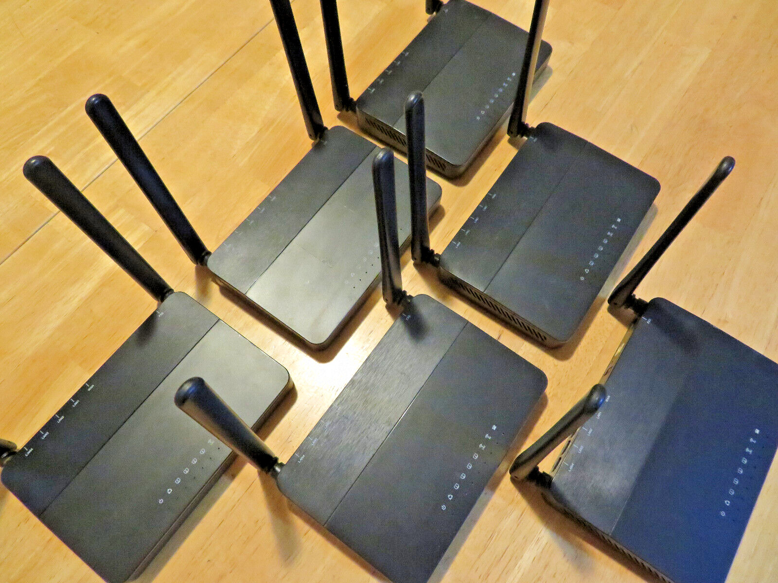 ReadyNet - AC1300MS - Wireless AC VoIP Router - 802.11ac - 1200Mb/s - WiFi - 5db