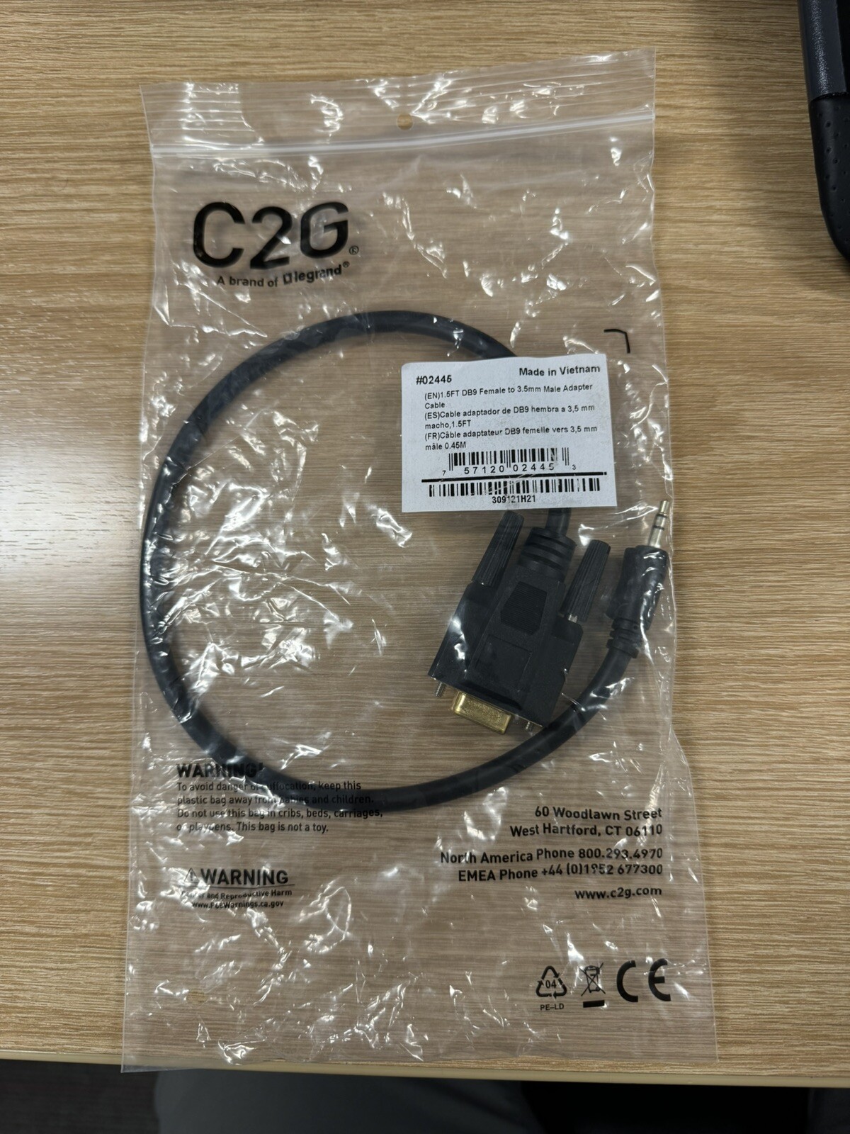 16 Cables, 1.5ft (0.46m) Velocity™ DB9 Female to 3.5mm Male Adapter Cable
