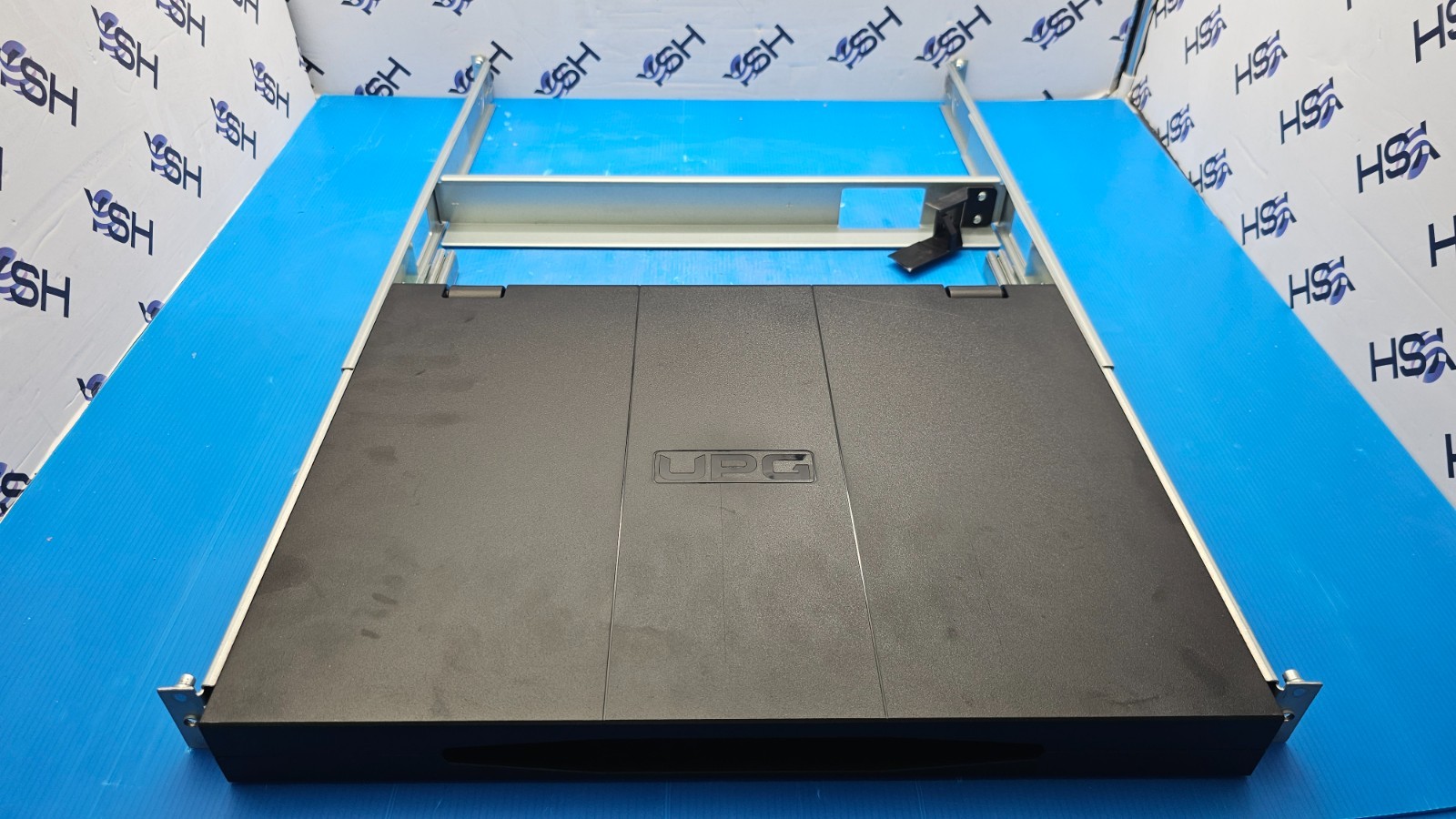 Uptyma Rackmount Console 17.3 1U TAA, 610-00105-01, AB101A, 03HD038, 173RM17A