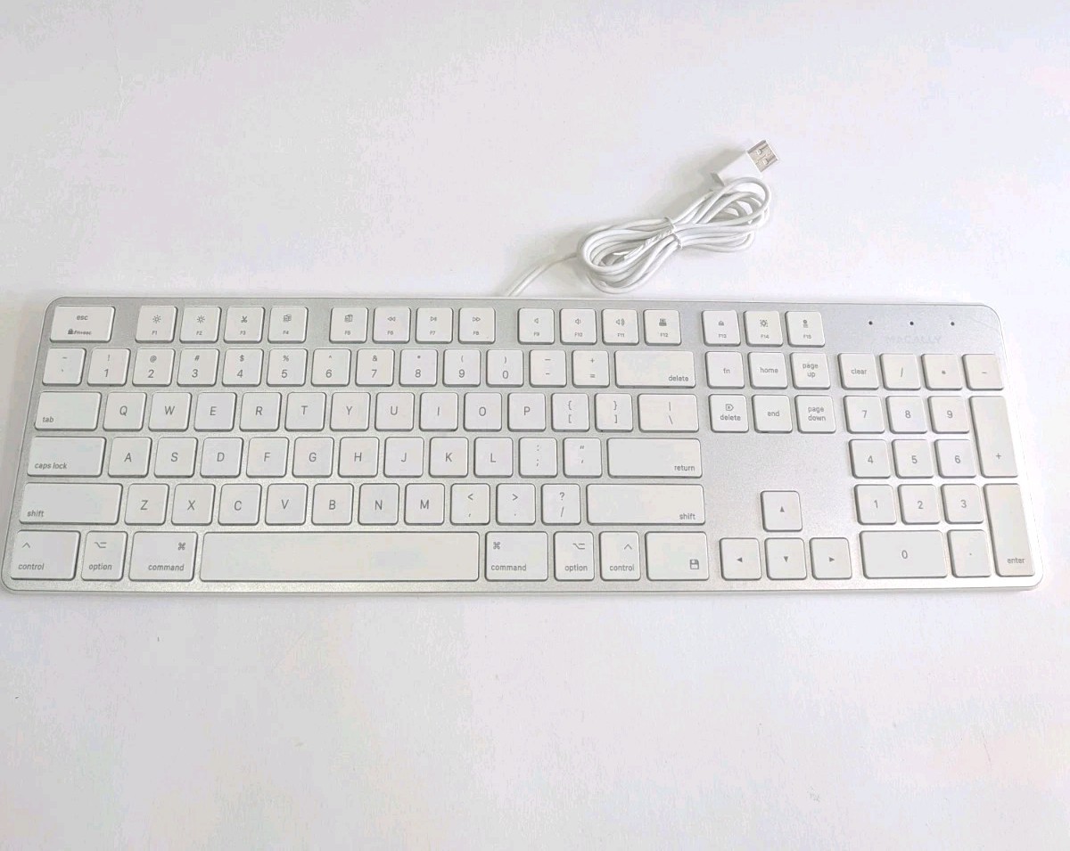 Macally Ultra-Slim premium Keyboard w/Number Keypad for Apple Mac Space Gray EUC