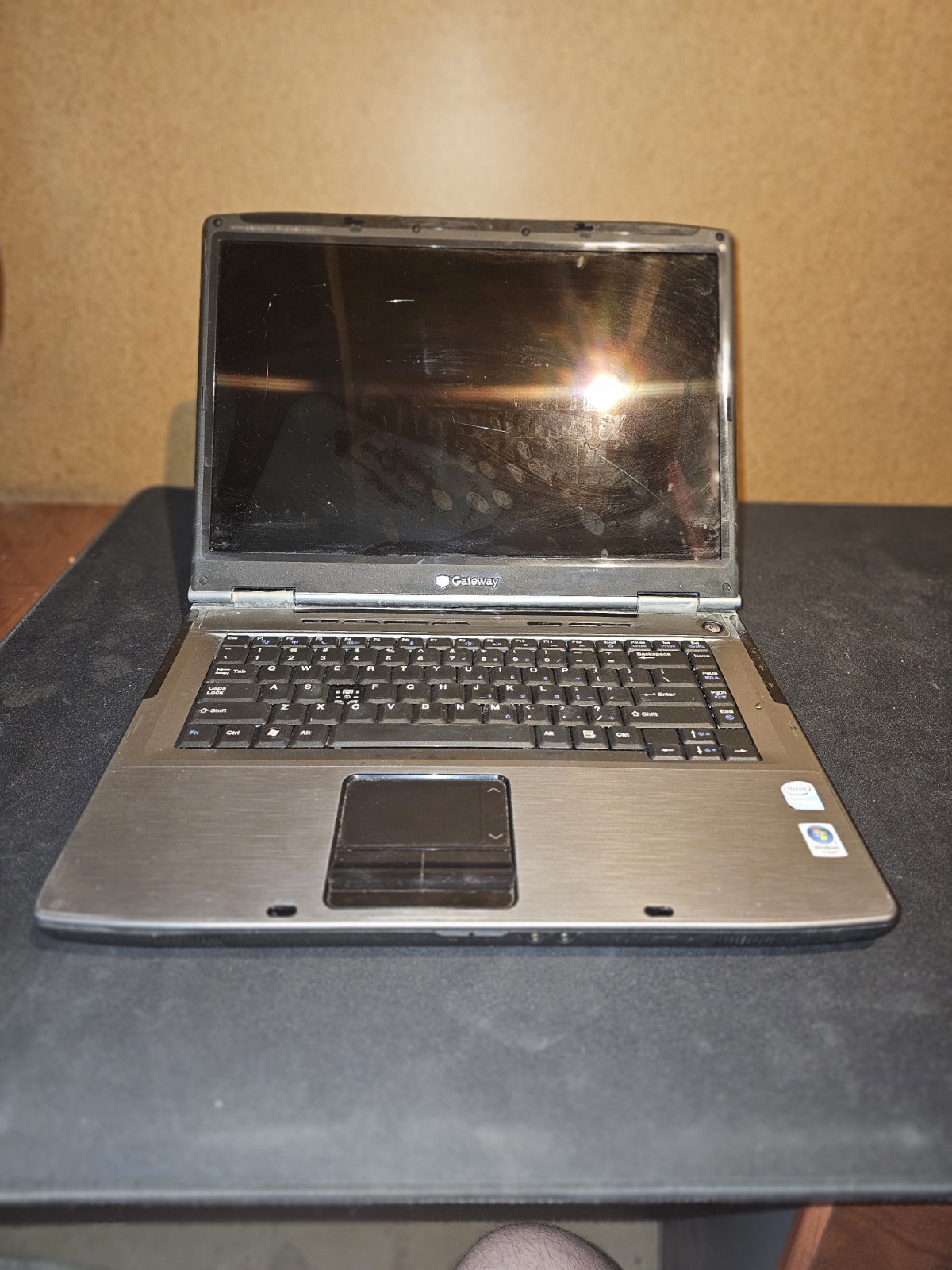 Gateway MT6723 15.4" Pentium  T2310 Laptop NoteBook FOR PARTS NOT WORKING