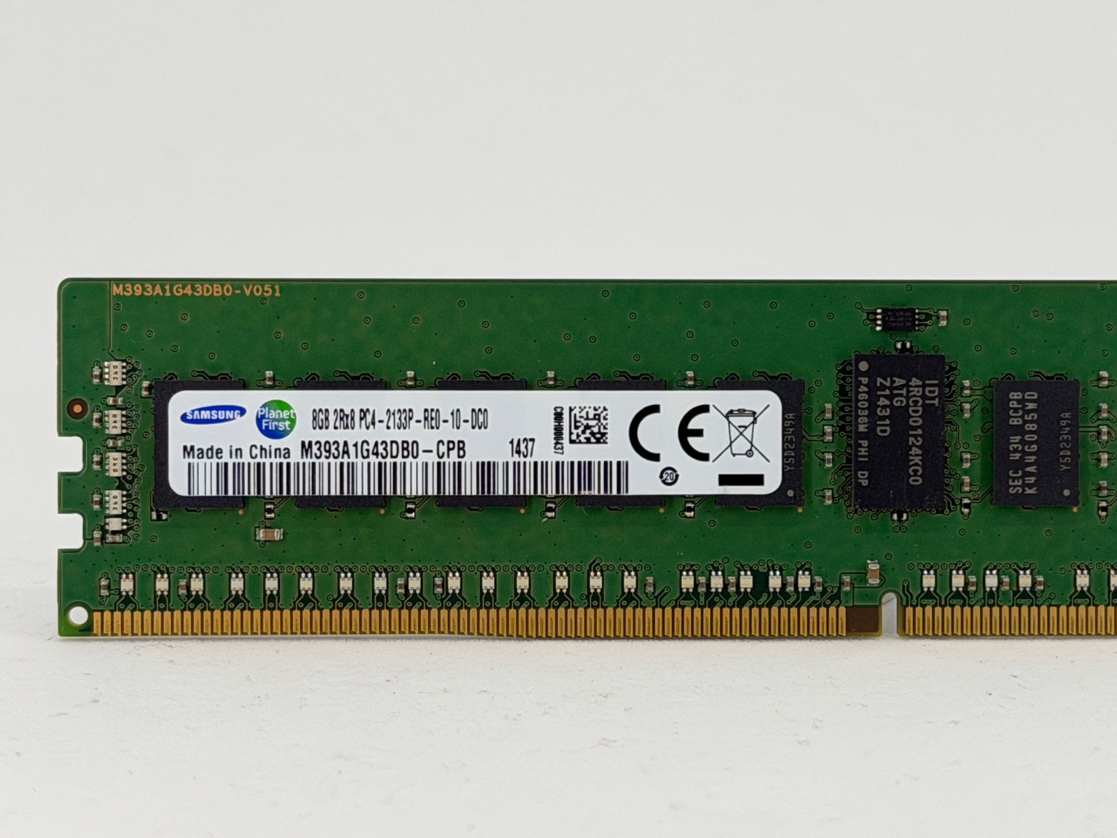 Samsung 8GB DDR4 2133MHz RDIMM Server RAM (M393A1G43DB0-CPB) - Preowned