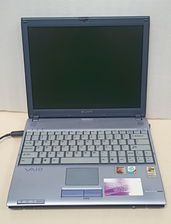 Vintage Sony Vaio PCG-V505BX Intel Pentium 4-M @2.00 GHZ 512MB  Windows XP Works