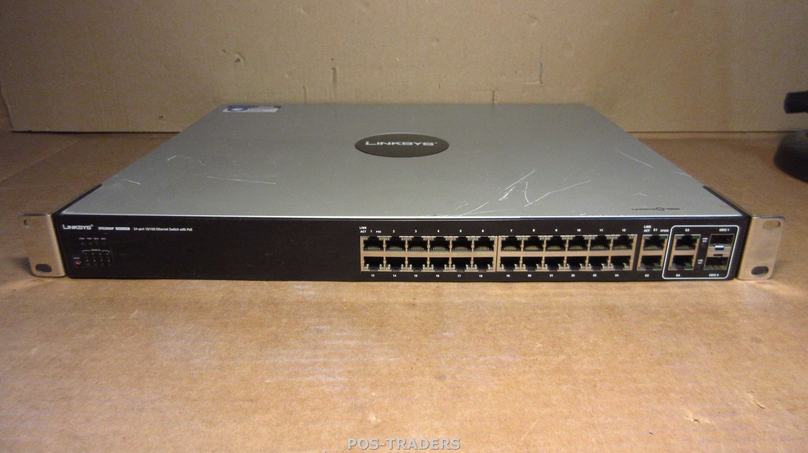 Cisco Linksys SFE2000P 24x 10/100 PoE Ports + 2x MiniGBIC Switch INCL RACK EARS