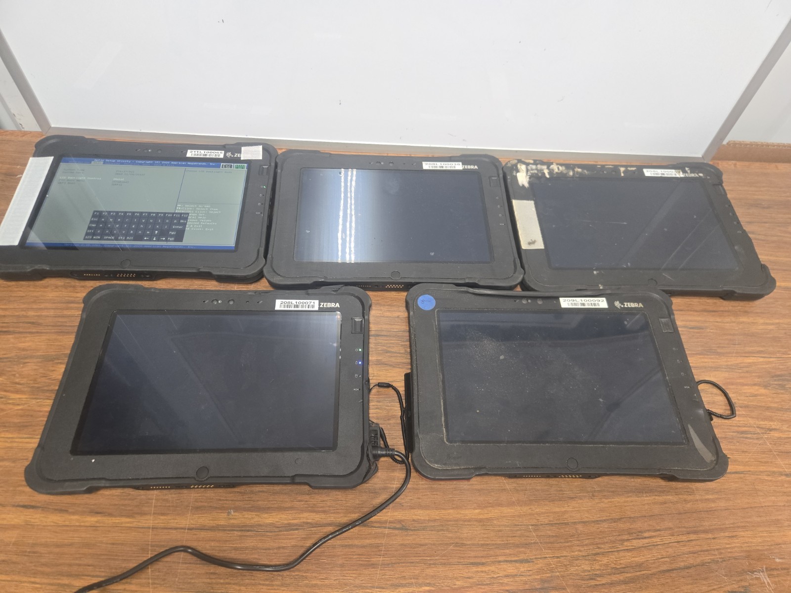 XPlore Bobcat Rugged Tablet Windows Pro: Lot Of 5 (Model iX101L1)