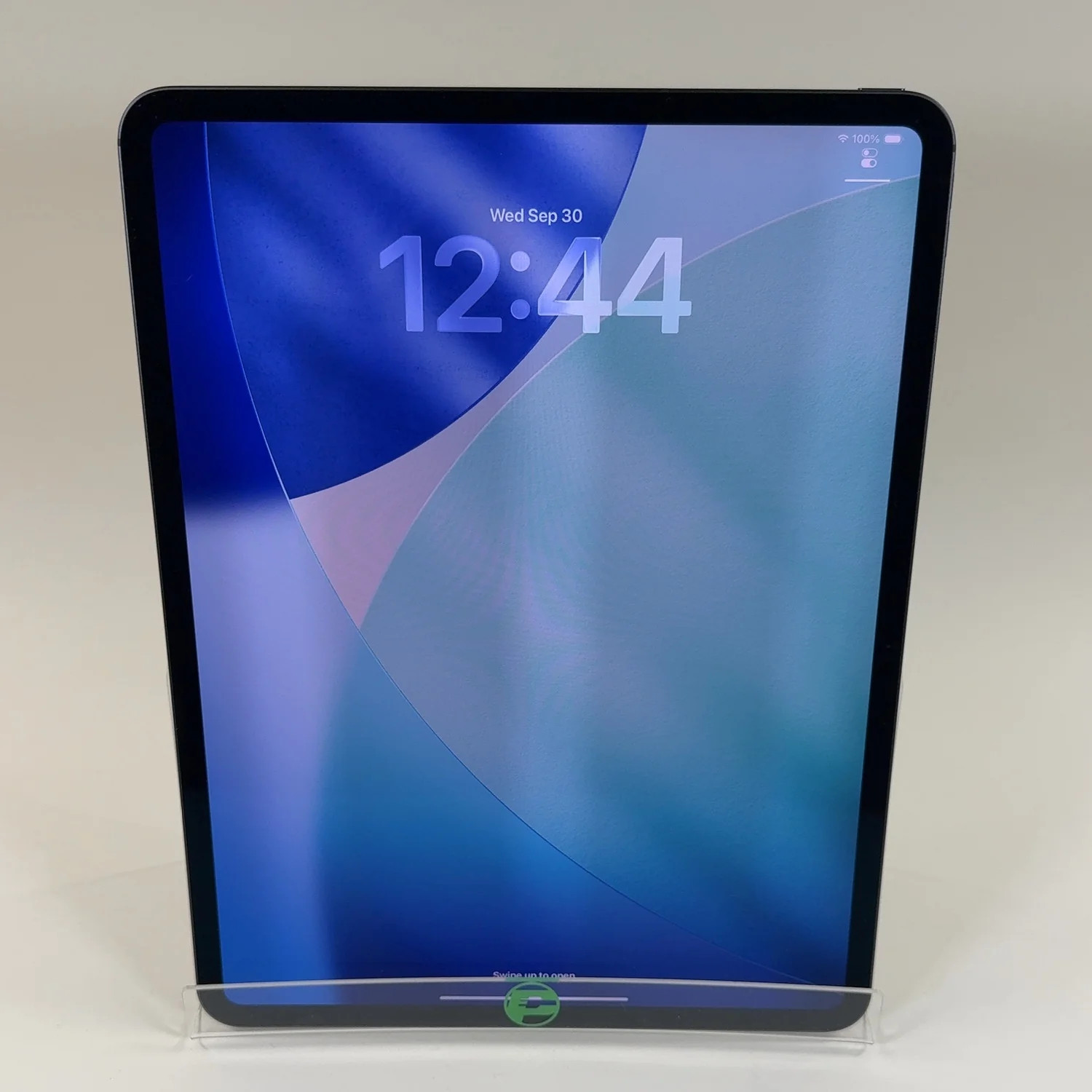 WiFi Only Apple iPad Pro 13" M4 256GB 26.1 Space Black MVXR3LL/A