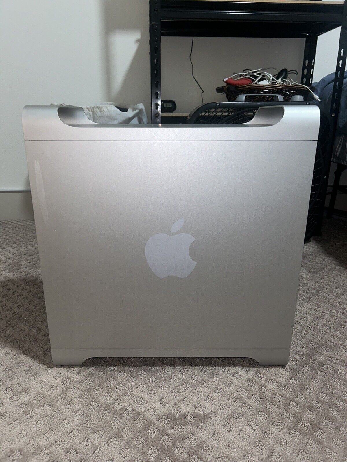 Apple Power Mac G5 Tower  Model A1047 ARIZONA WESTERN COLLEGE .  40LBS HEAVY
