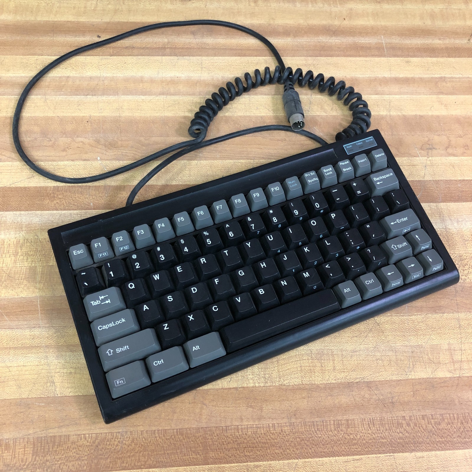 BTC 5100 Compact AT 5-Pin DIN Computer Black Mini Keyboard (TESTED WORKS)