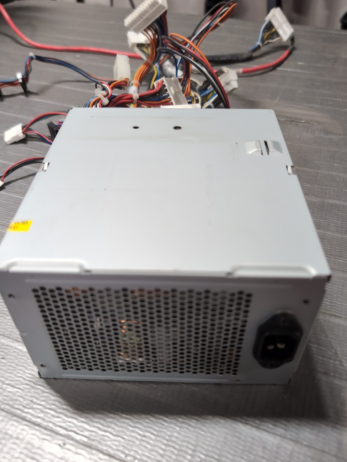 DELL Precision Workstation 490 Replacement H750P-00 750W Power Supply 0U9692
