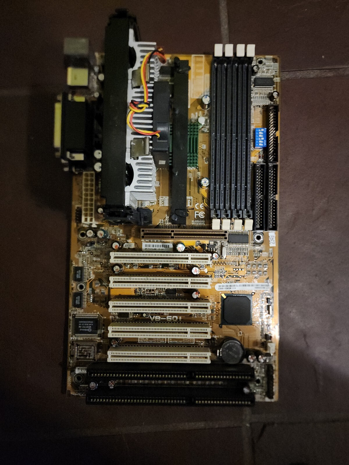 FIC VB-601-V SLOT1 SDRAM PCI ISA AGP