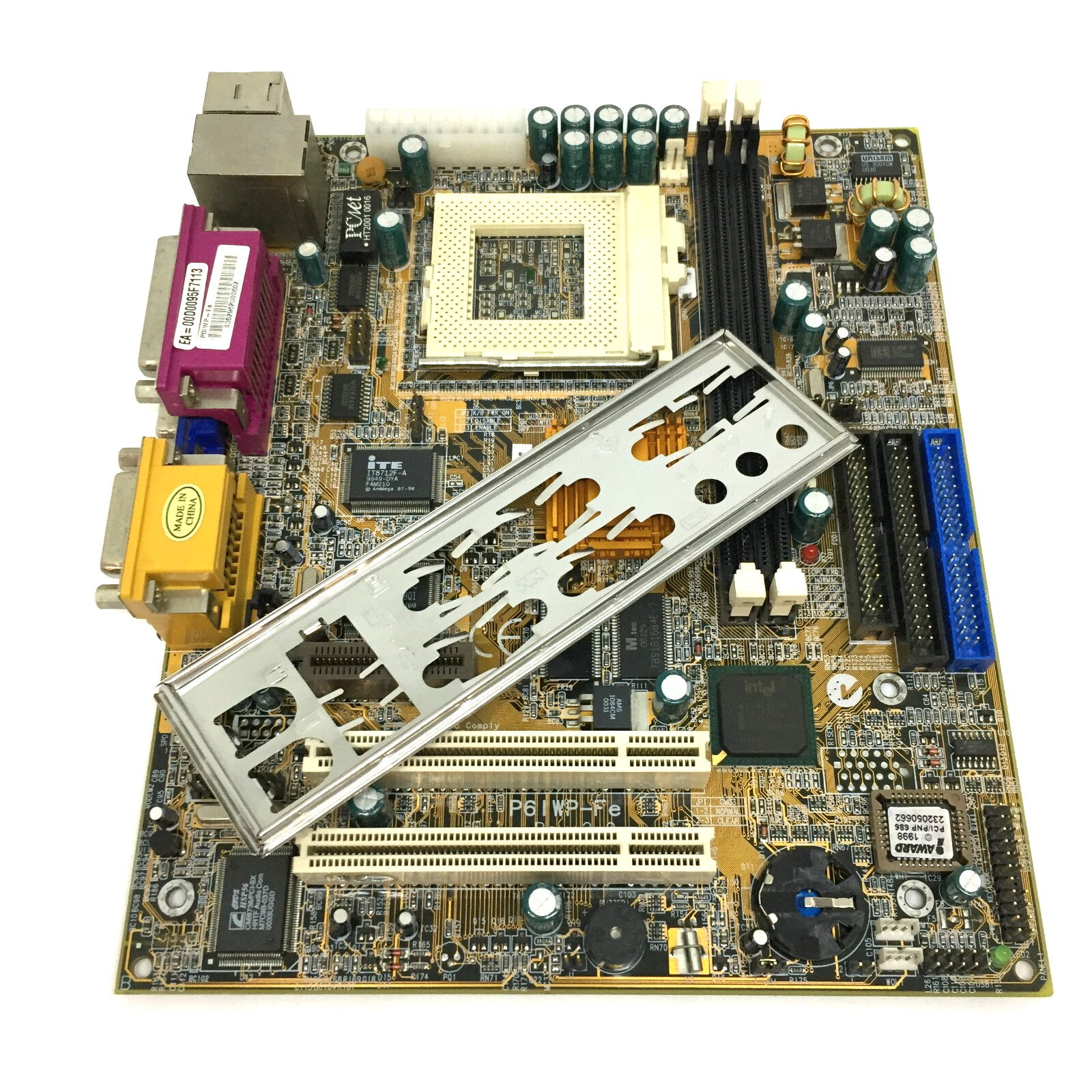 ECS P6IWP-Fe Rev 2.0 w/IO Shield - Socket 370