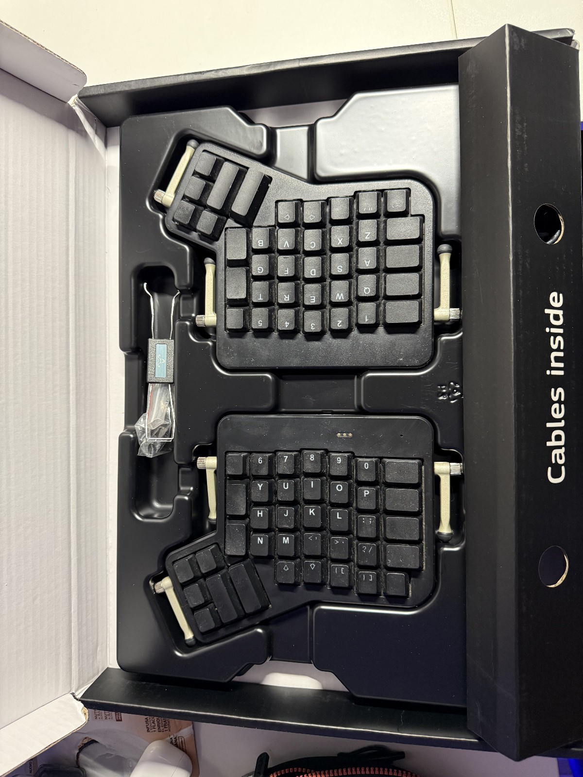 Ergodox EZ with Wrist Rest and Tilt/Tent Kit, black, barely used with extra keys
