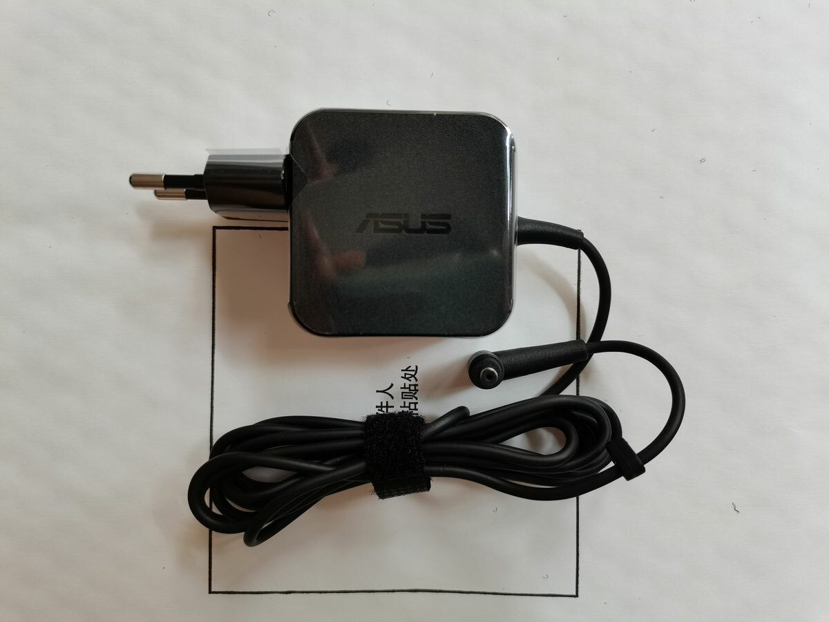 For Asus VivoBook F540u 19V 2.37A W16-045N3B 4.0mm 45W EU AC Adapter Genuine NEW