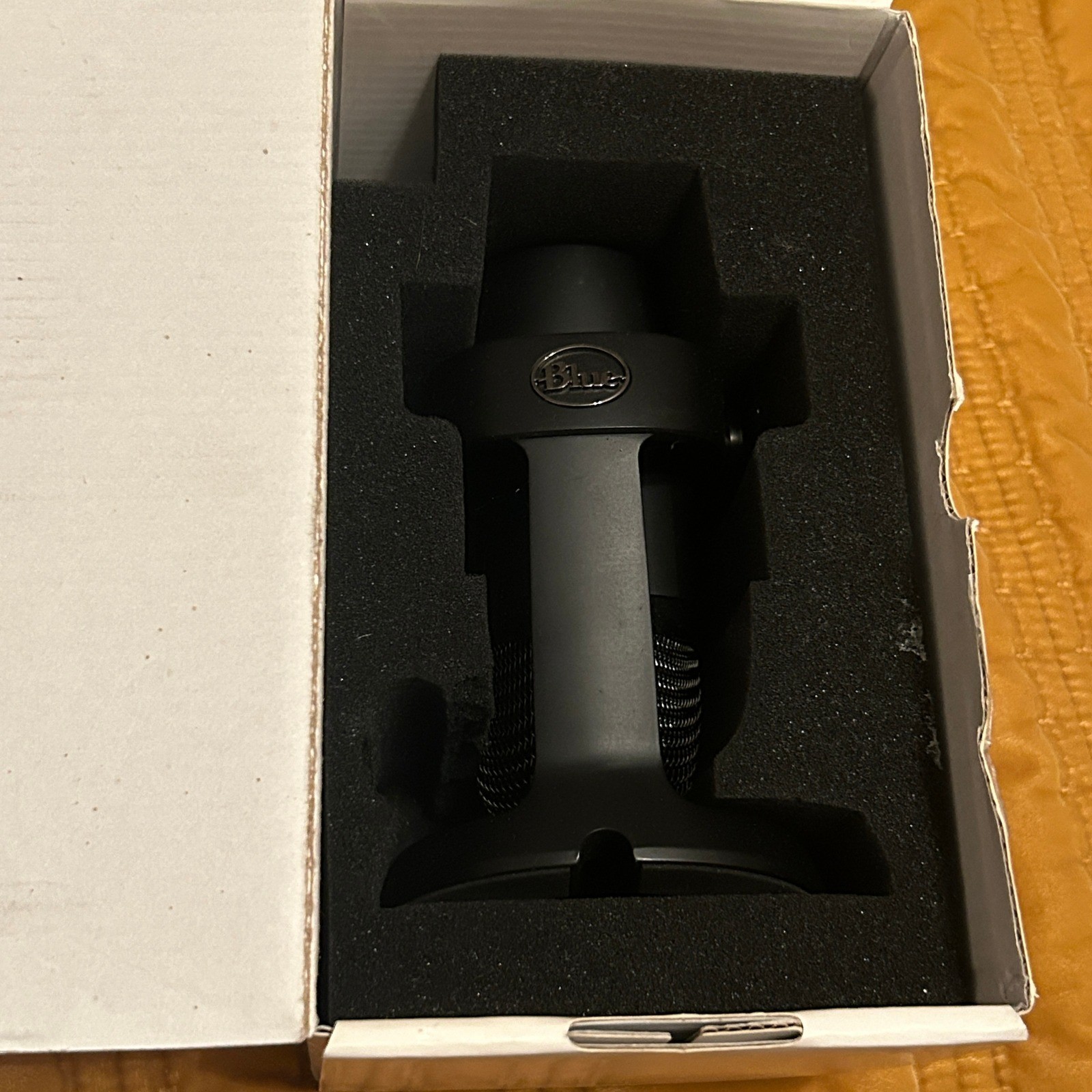 Blue Yeti Nano Premium USB Microphone Shadow Gray A00098 888-000302