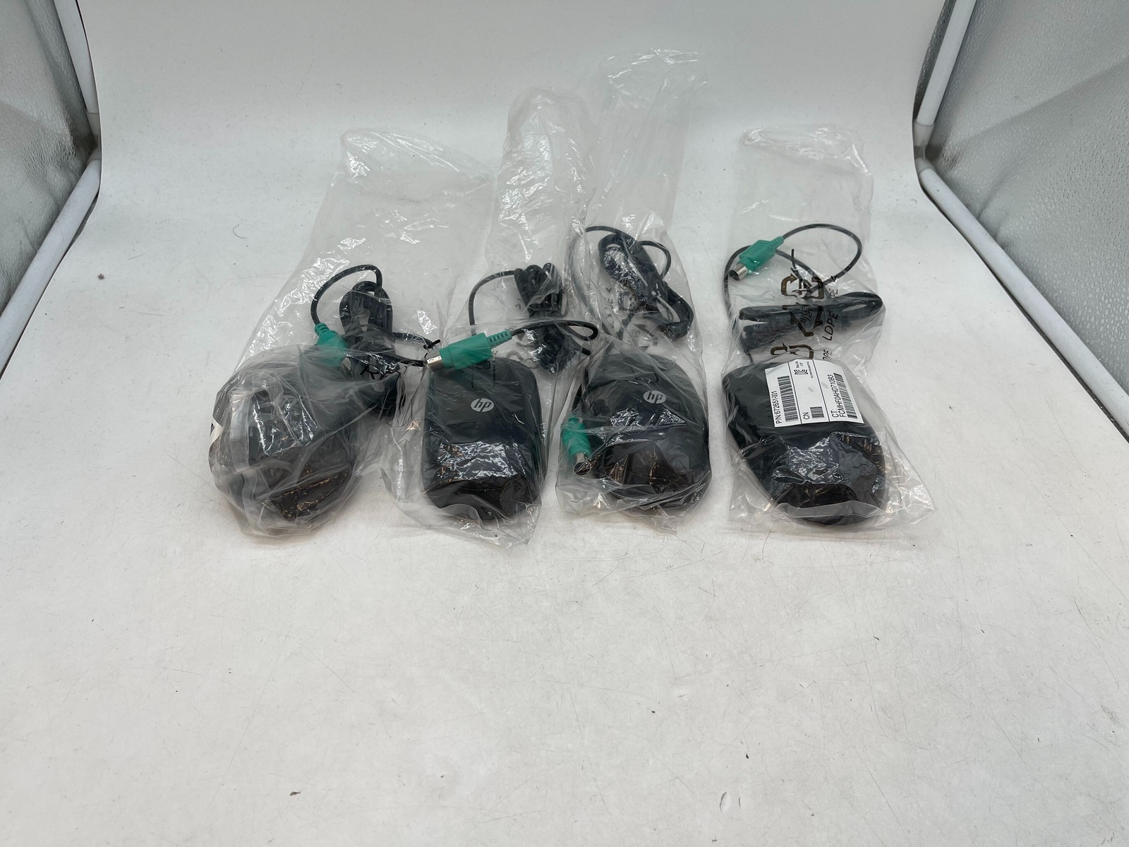 NEW LOT OF 4 Genuine HP PS/2 Optical Scroll Wheel Mouse 800dpi 672651-001 MOFKYO