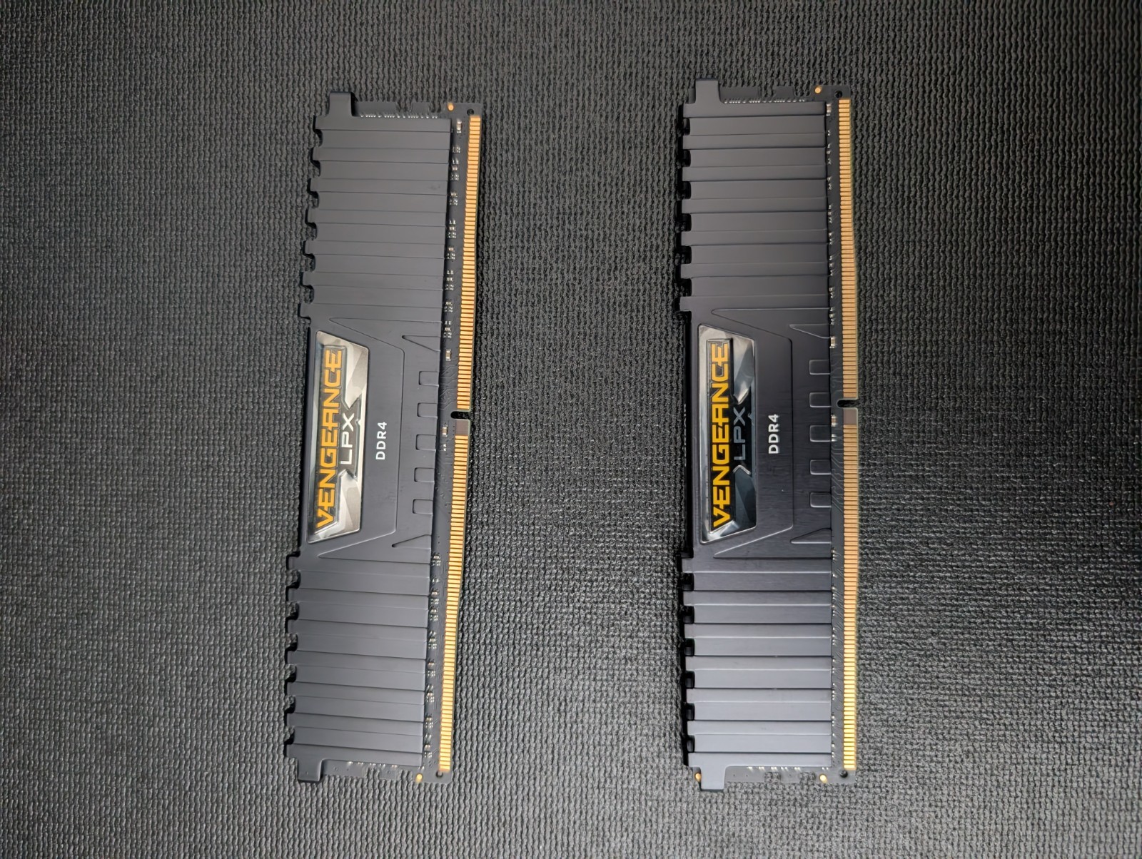 Corsair Vengeance LPX DDR4 RAM 32GB (2x 16GB) 3600MHz CL16CMK32GX4M2D3600C18