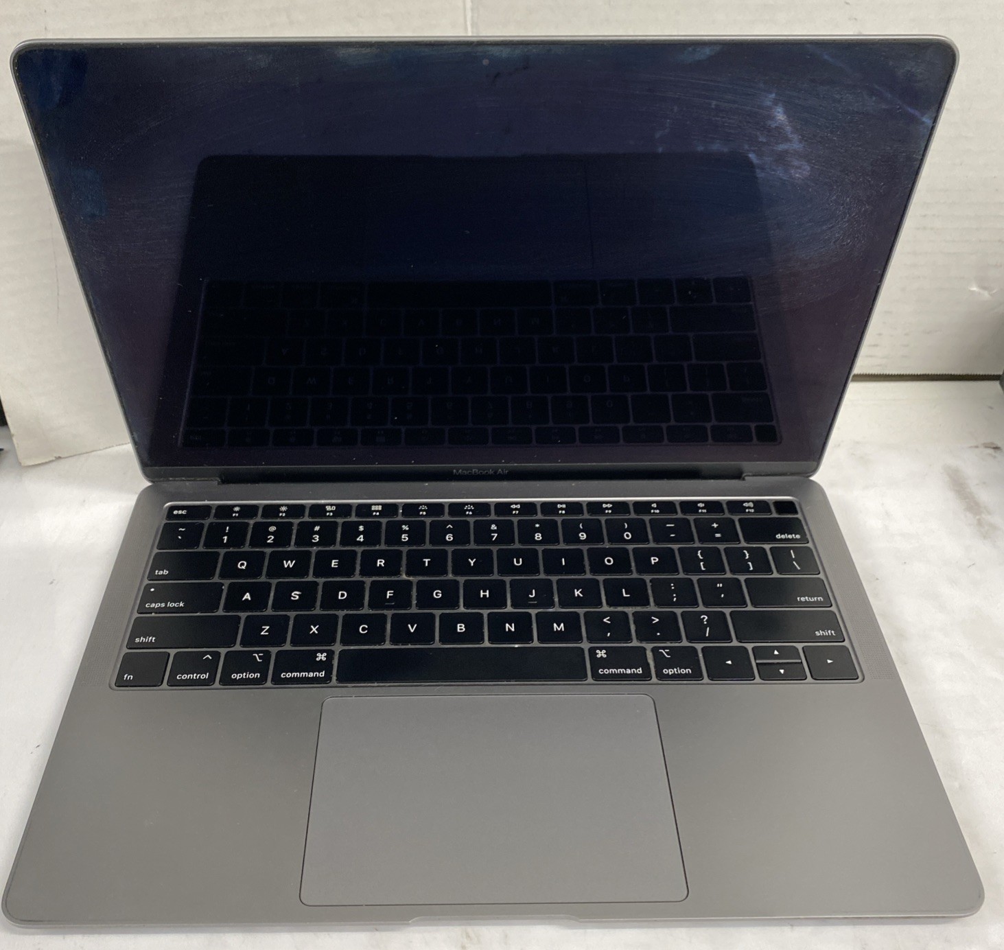 Broken 2018 Apple MacBook Air 13.3" A1932 Read
