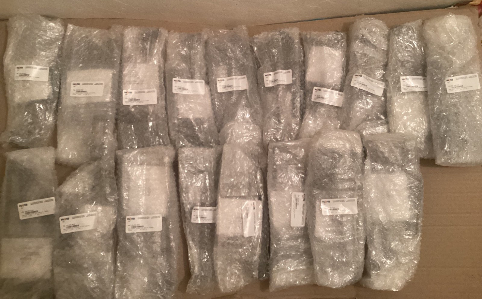 Lot of 18 DS-DA-420 Laptop Screen Supportfor DS-PAN-1110 Series Docking Stations