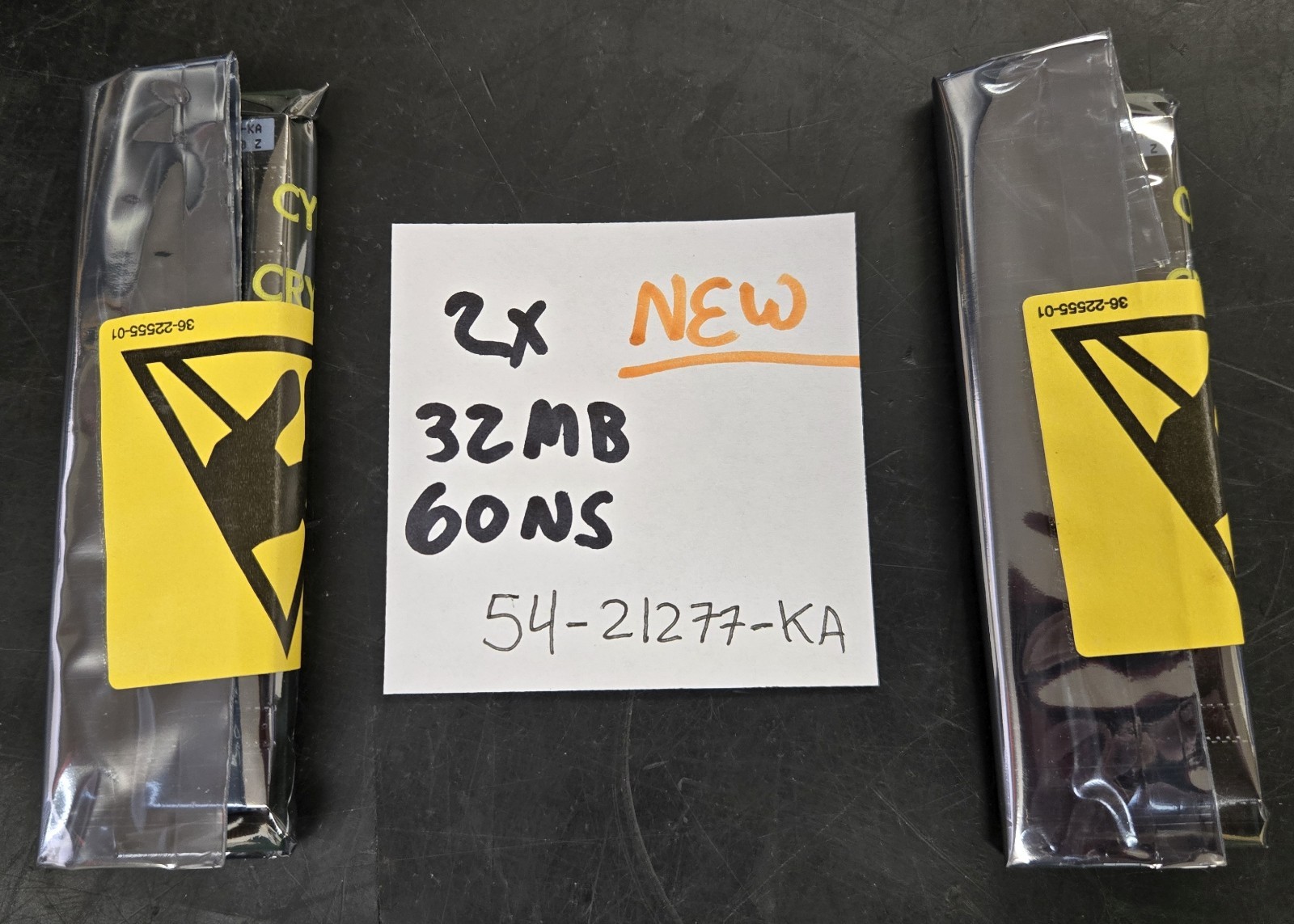 NEW PAIR (2x) 32MB 72 pin SIMMs -  60ns - 64MB total - 54-21277-KA 8MX32